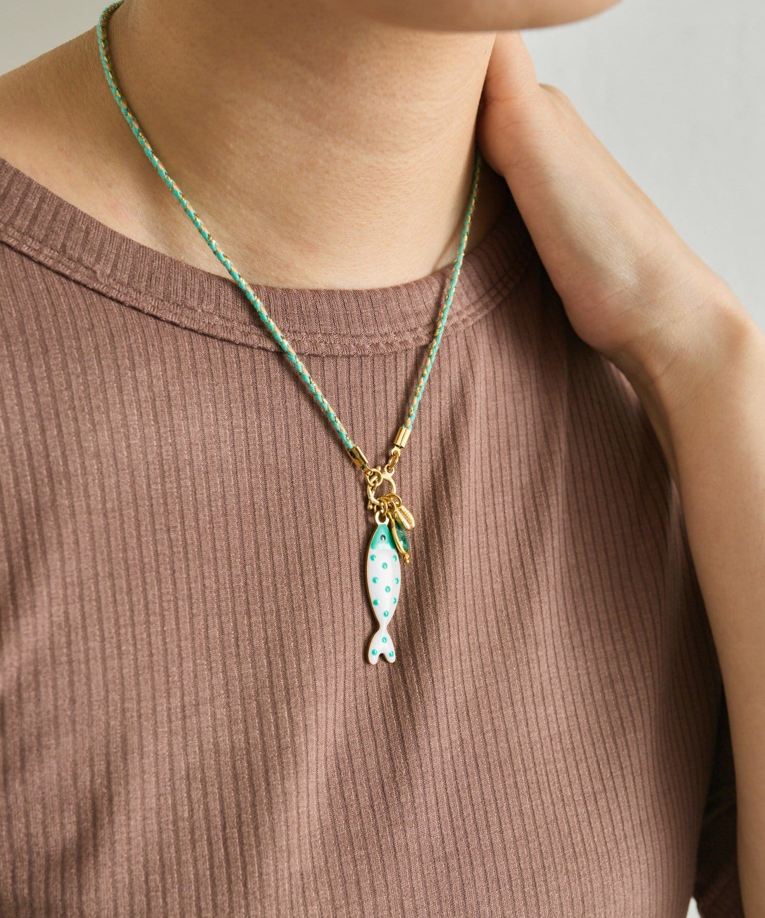 ear PAPILLONNER(イア パピヨネ) 【ELI ON EAR(エリオンイヤー)】フィッシュモチーフネックレス