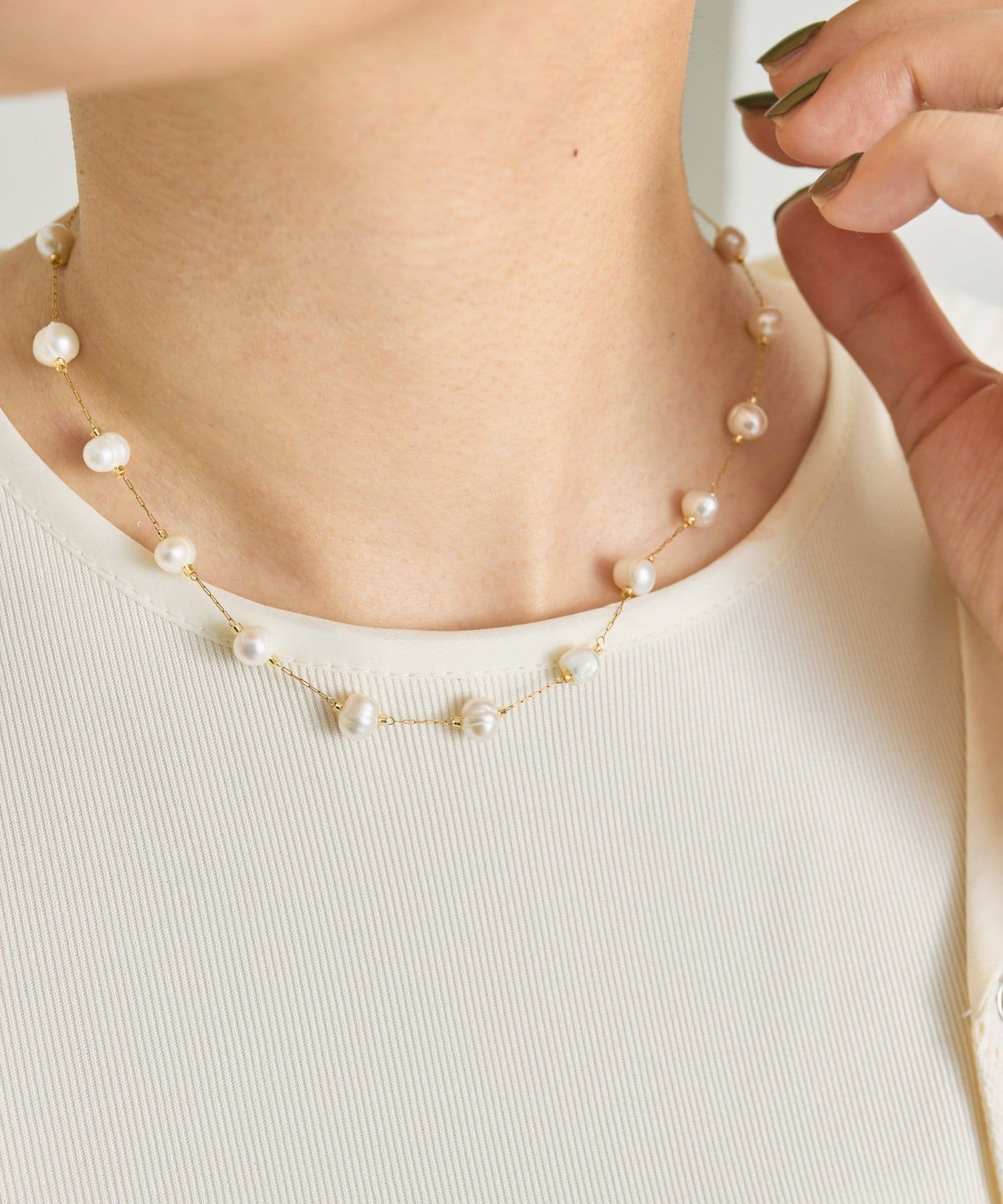 ear PAPILLONNER(イア パピヨネ) 【ELI ON EAR(エリオンイヤー】パールネックレス