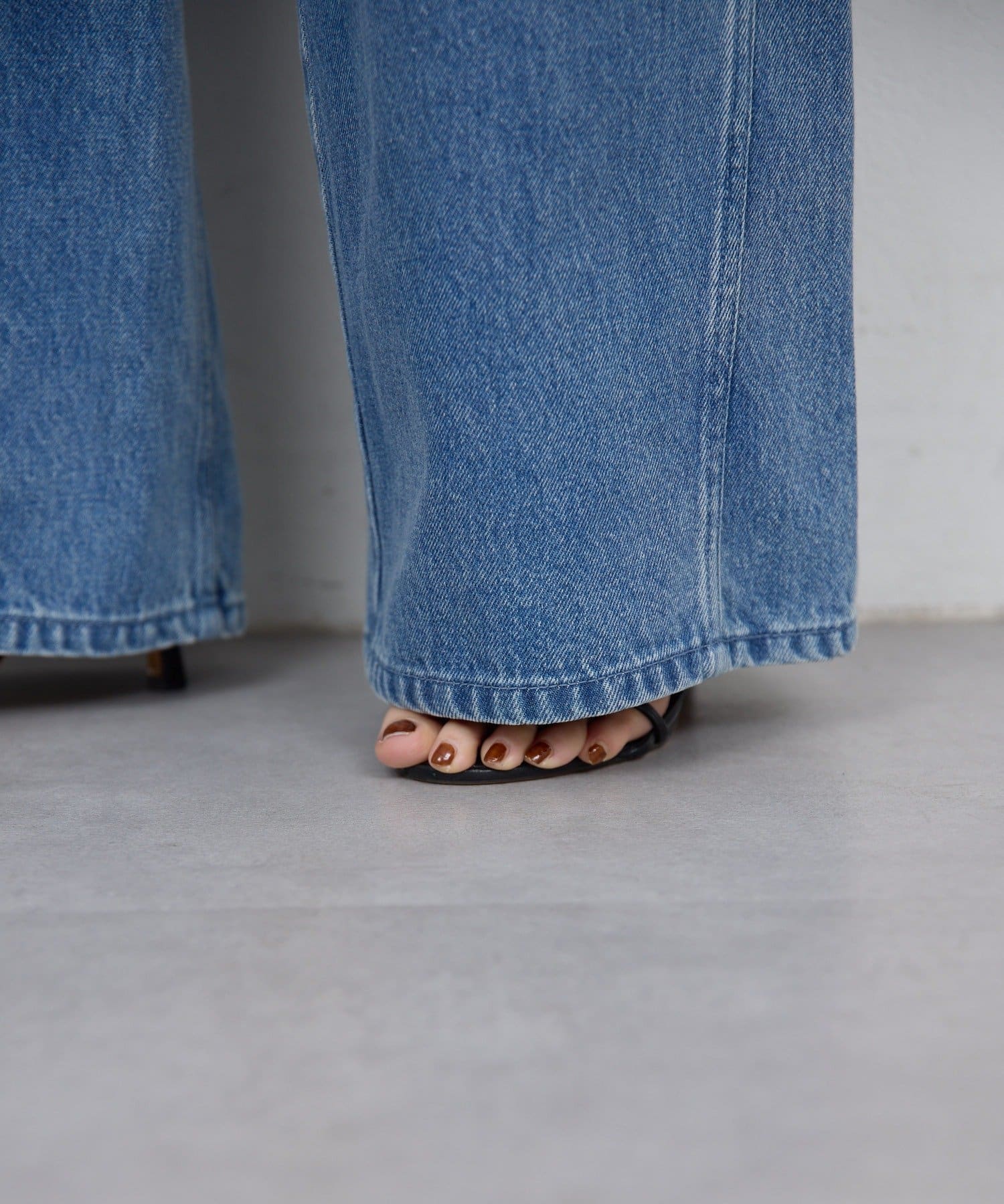 GALLARDAGALANTE(ガリャルダガランテ) ライトデニム