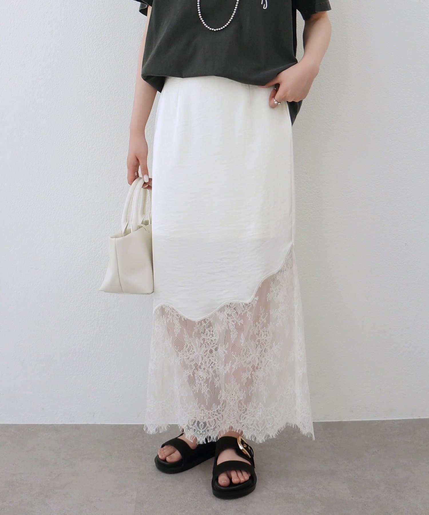 LOUNGEDRESS(ラウンジドレス) サテンレースナロースカート