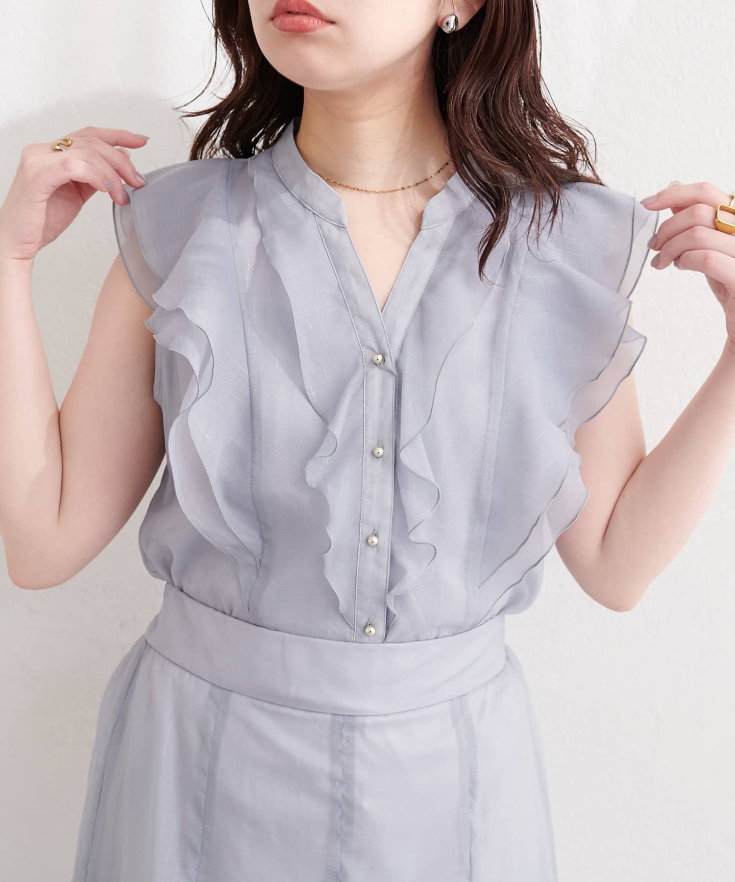 natural couture(ナチュラルクチュール) シアープリントラッフルブラウス