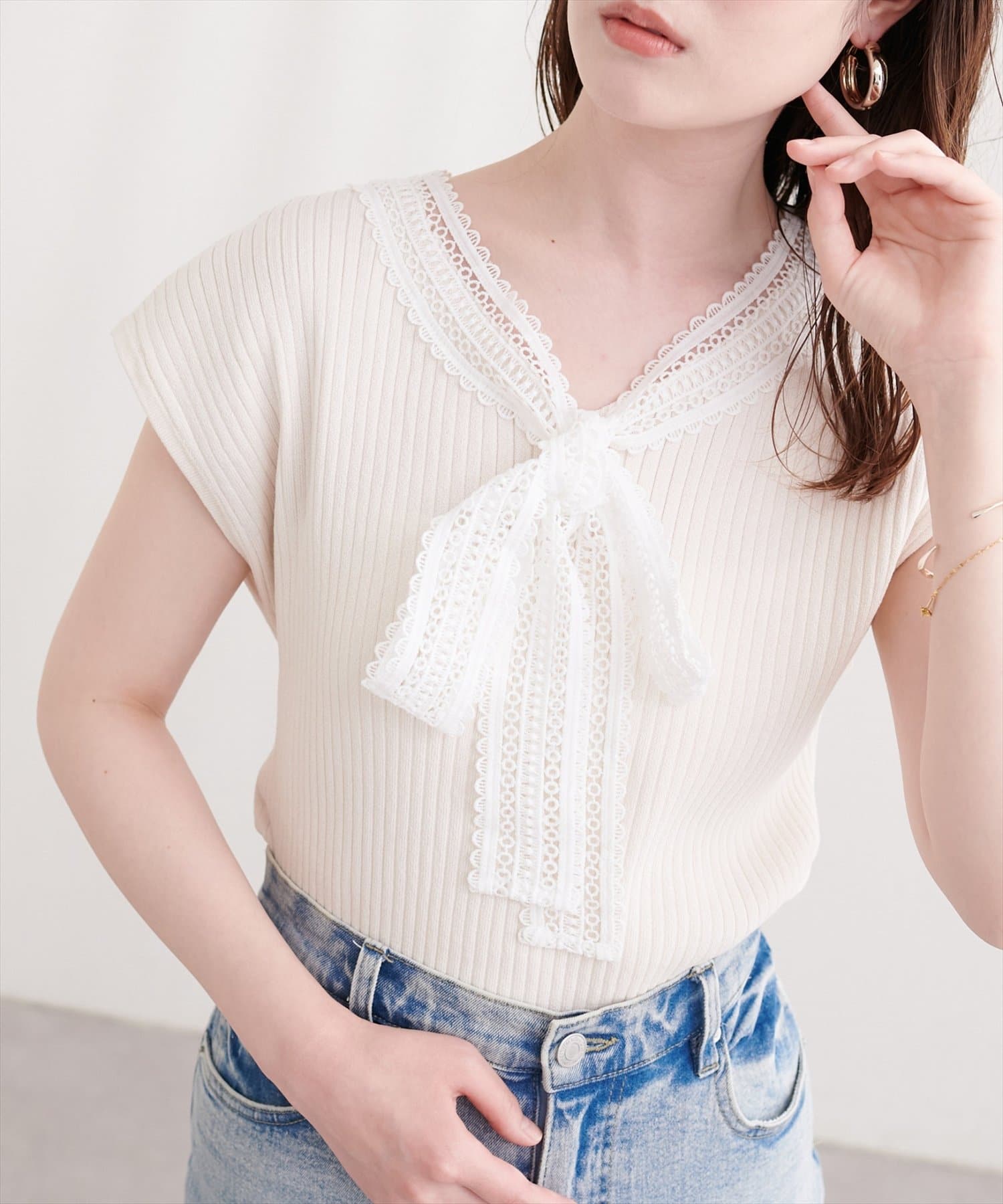 natural couture(ナチュラルクチュール) レースタイノースリニット