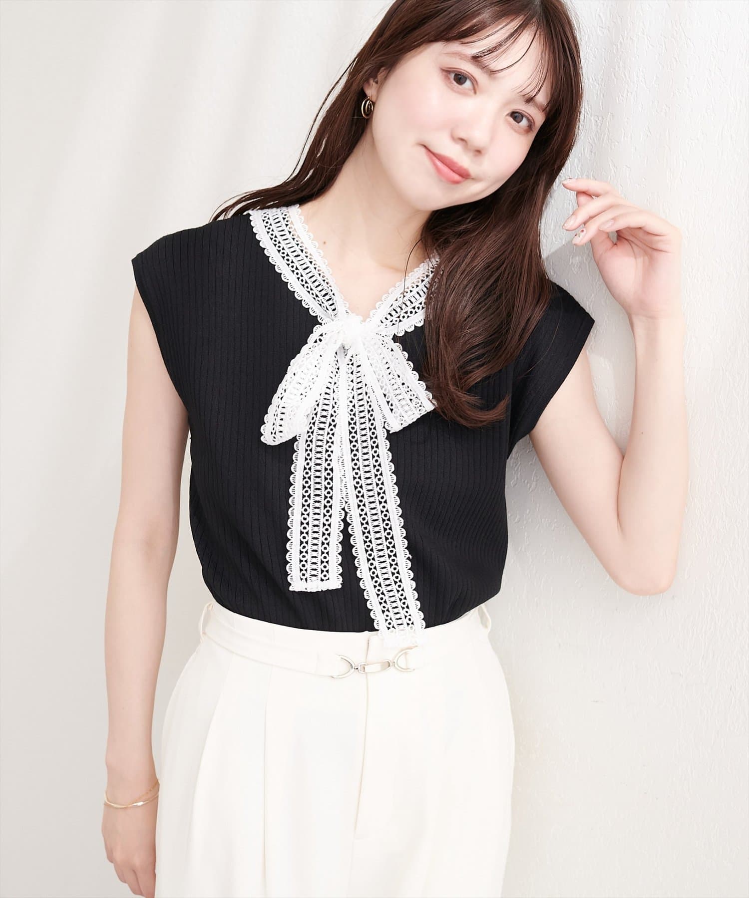 natural couture(ナチュラルクチュール) レースタイノースリニット