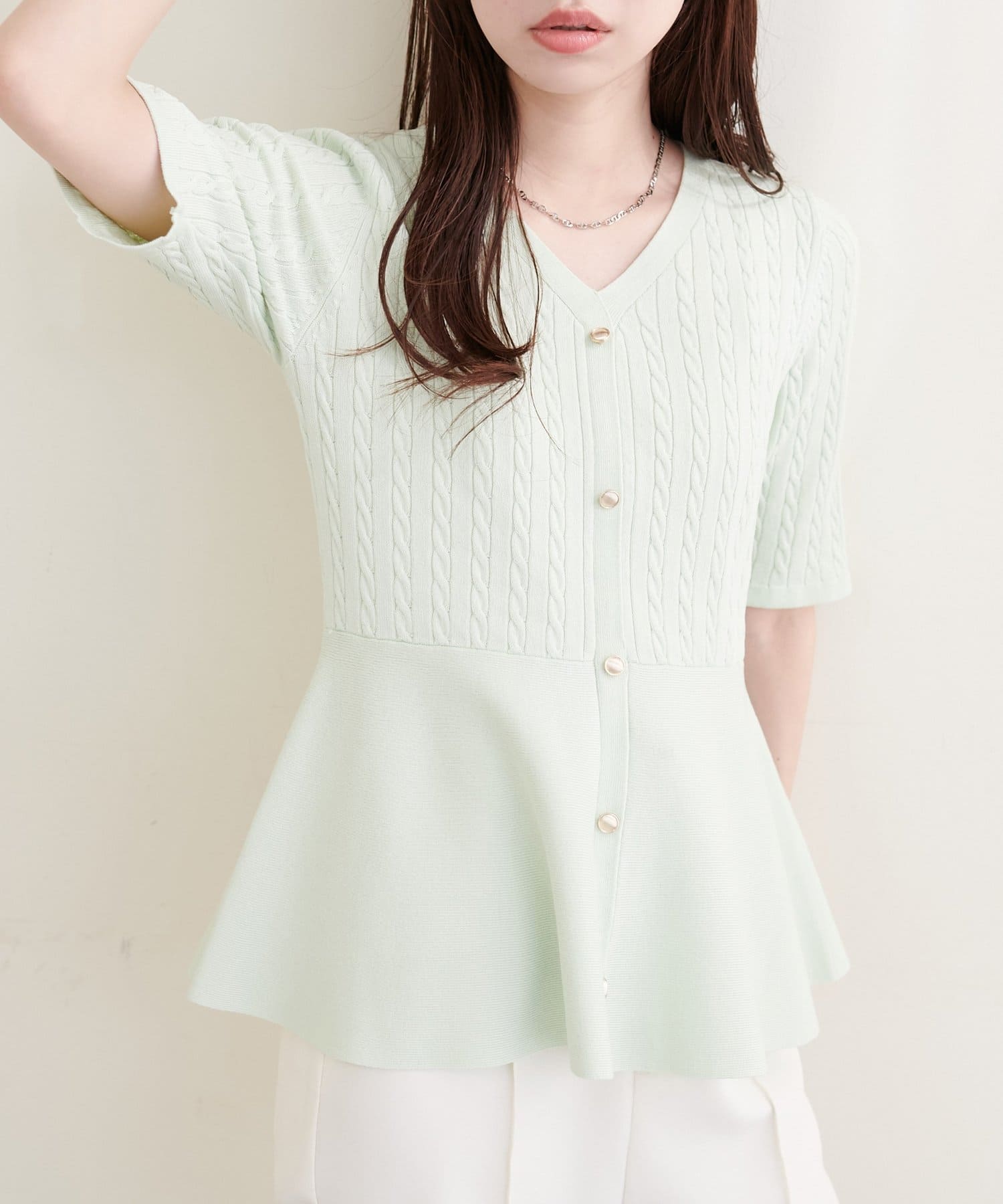 natural couture(ナチュラルクチュール) ケーブル編みペプラムニット