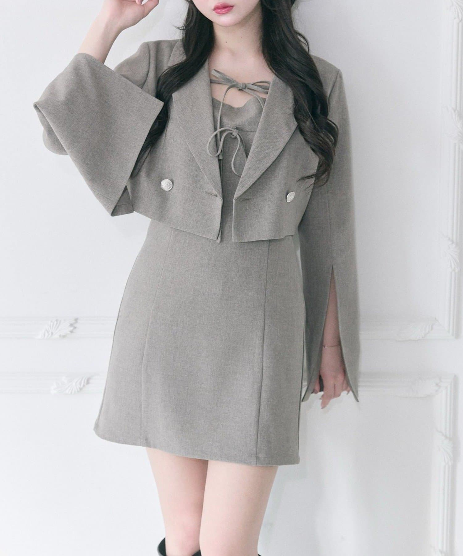 NICE CLAUP / OLIVE des OLIVE OUTLET(ナイスクラップ  / オリーブ デ オリーブ アウトレット) 【Belle Charme】スリーブスリットショートテーラードジャケット