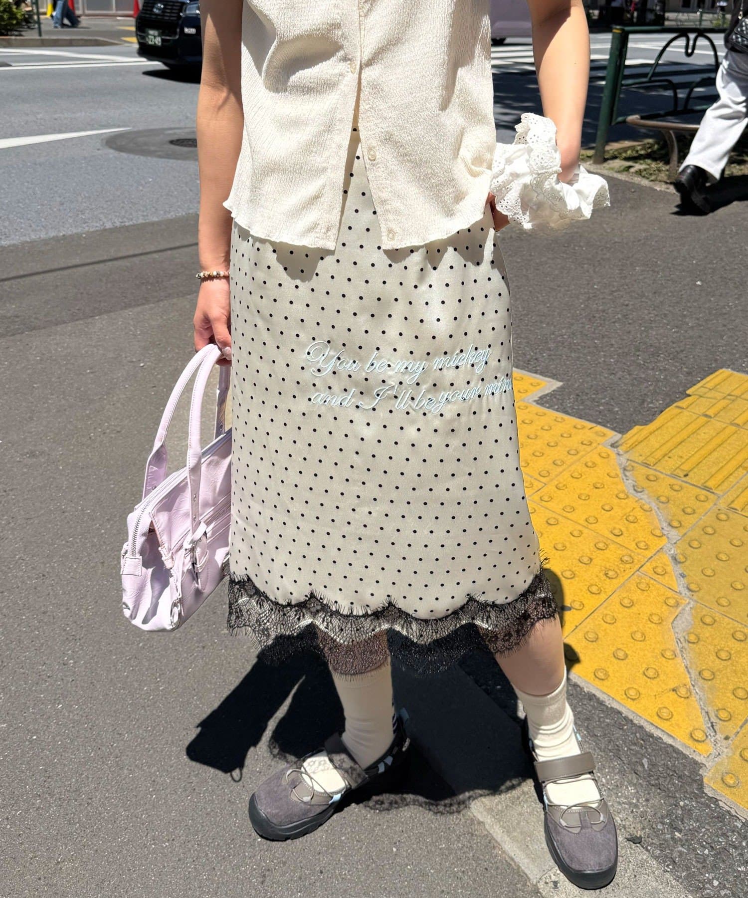 CIAOPANIC(チャオパニック) ドットサテン刺繍Iラインスカート