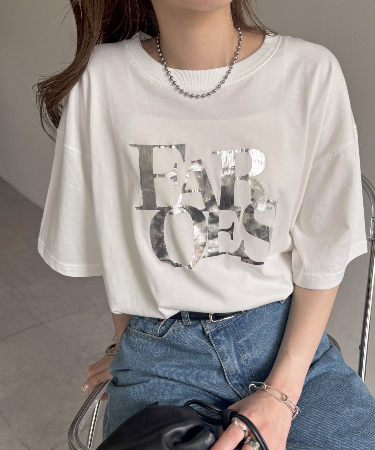 DISCOAT(ディスコート) 【WEB限定】ヒビワレロゴ箔プリントTシャツ《ユニセックス》