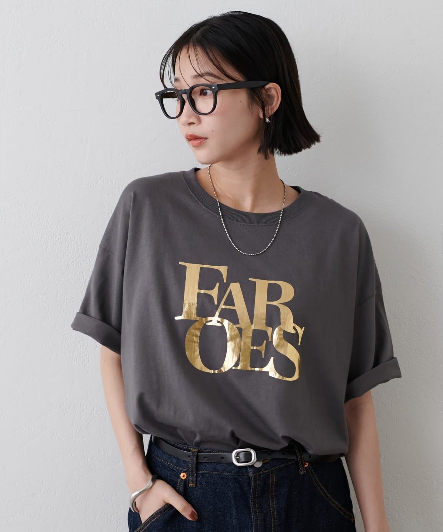 DISCOAT(ディスコート) 【WEB限定】ヒビワレロゴ箔プリントTシャツ《ユニセックス》