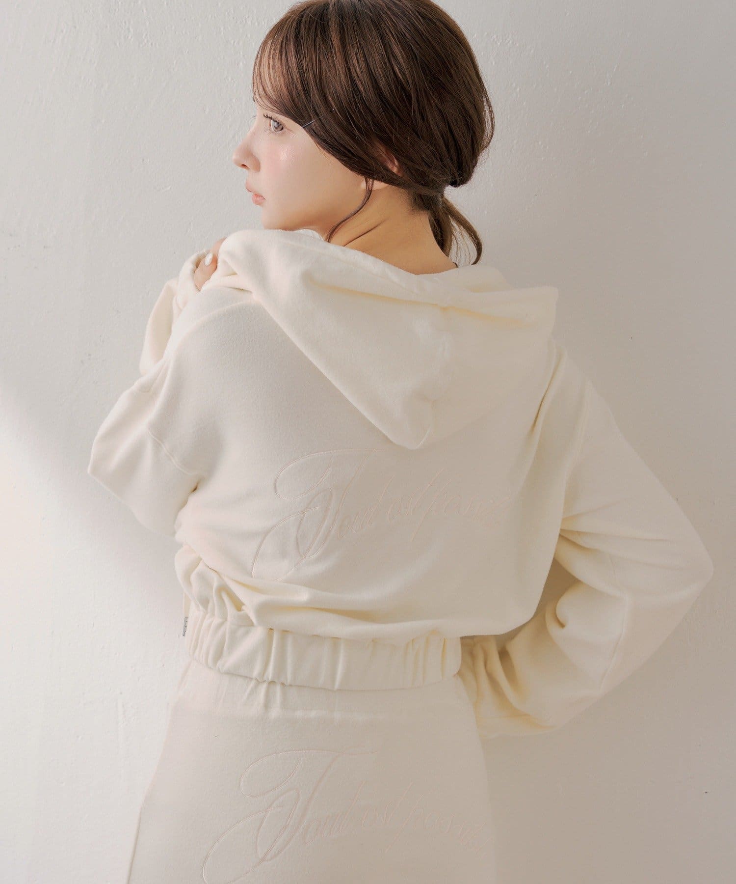 OUTLET(アウトレット) 【Chico】バックロゴパーカー