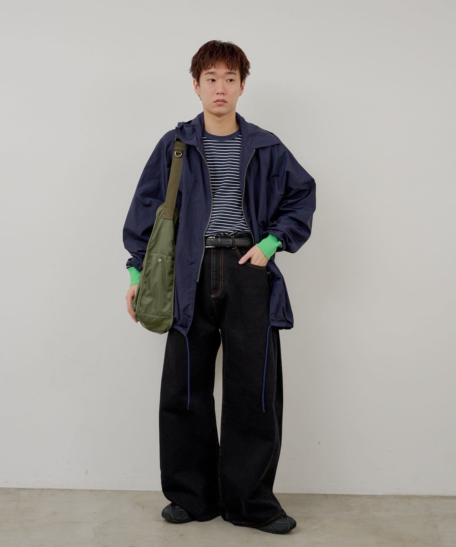 OUTLET(アウトレット) 【Kastane】【WHIMSIC】ダブルポケットスリングバッグ