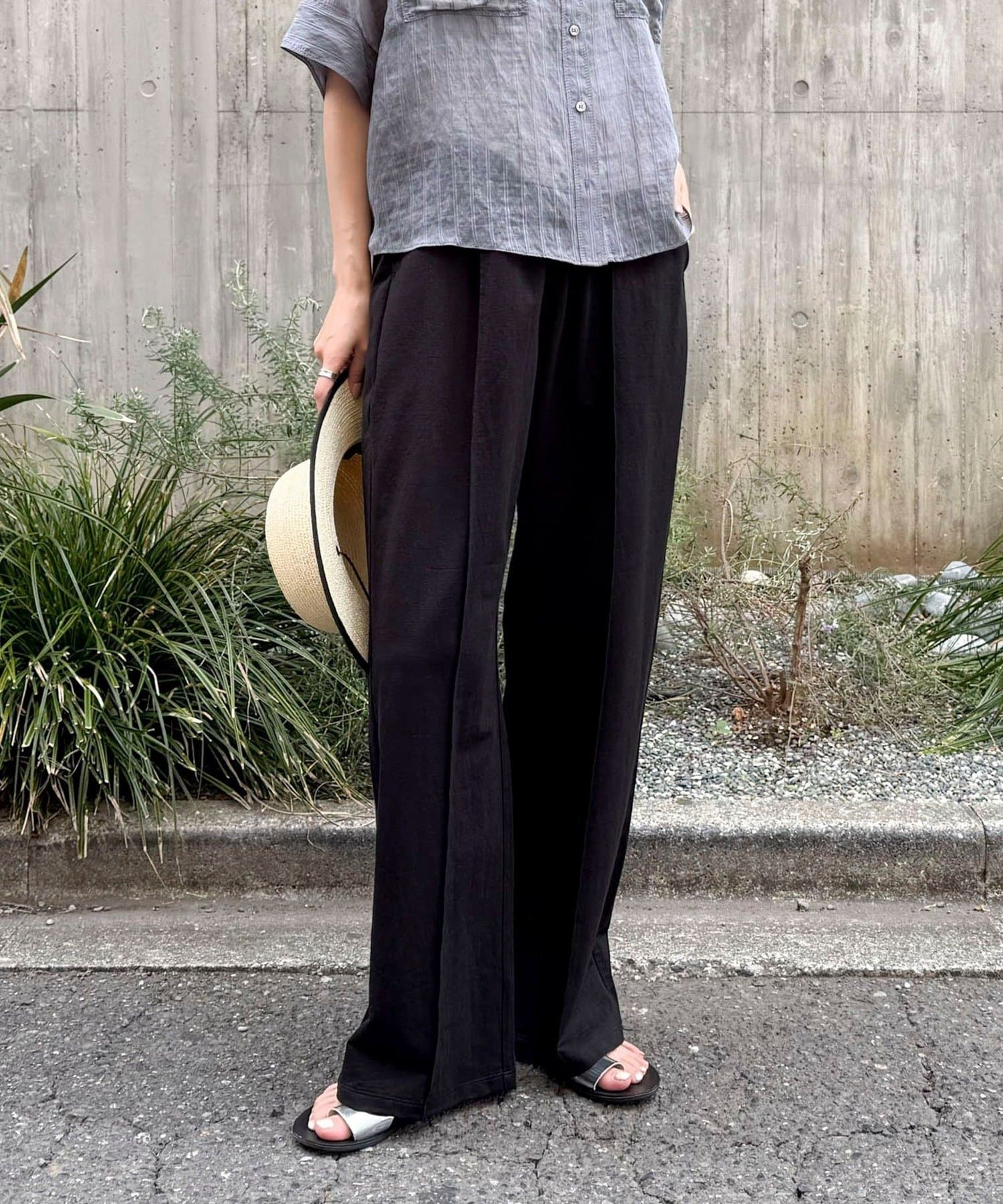 FREDY & GLOSTER(フレディ アンド グロスター) リネン混ハイゲージセンターシームパンツ