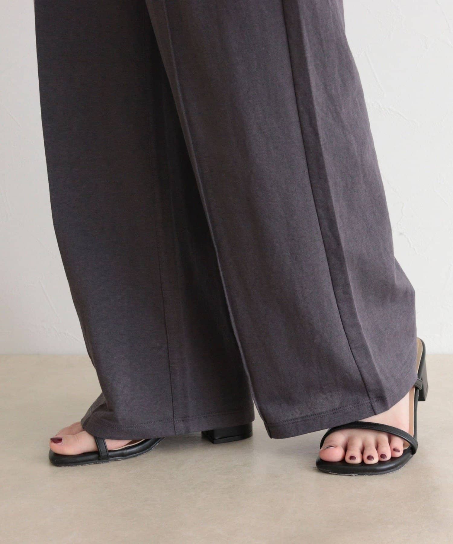 FREDY & GLOSTER(フレディ アンド グロスター) リネン混ハイゲージセンターシームパンツ