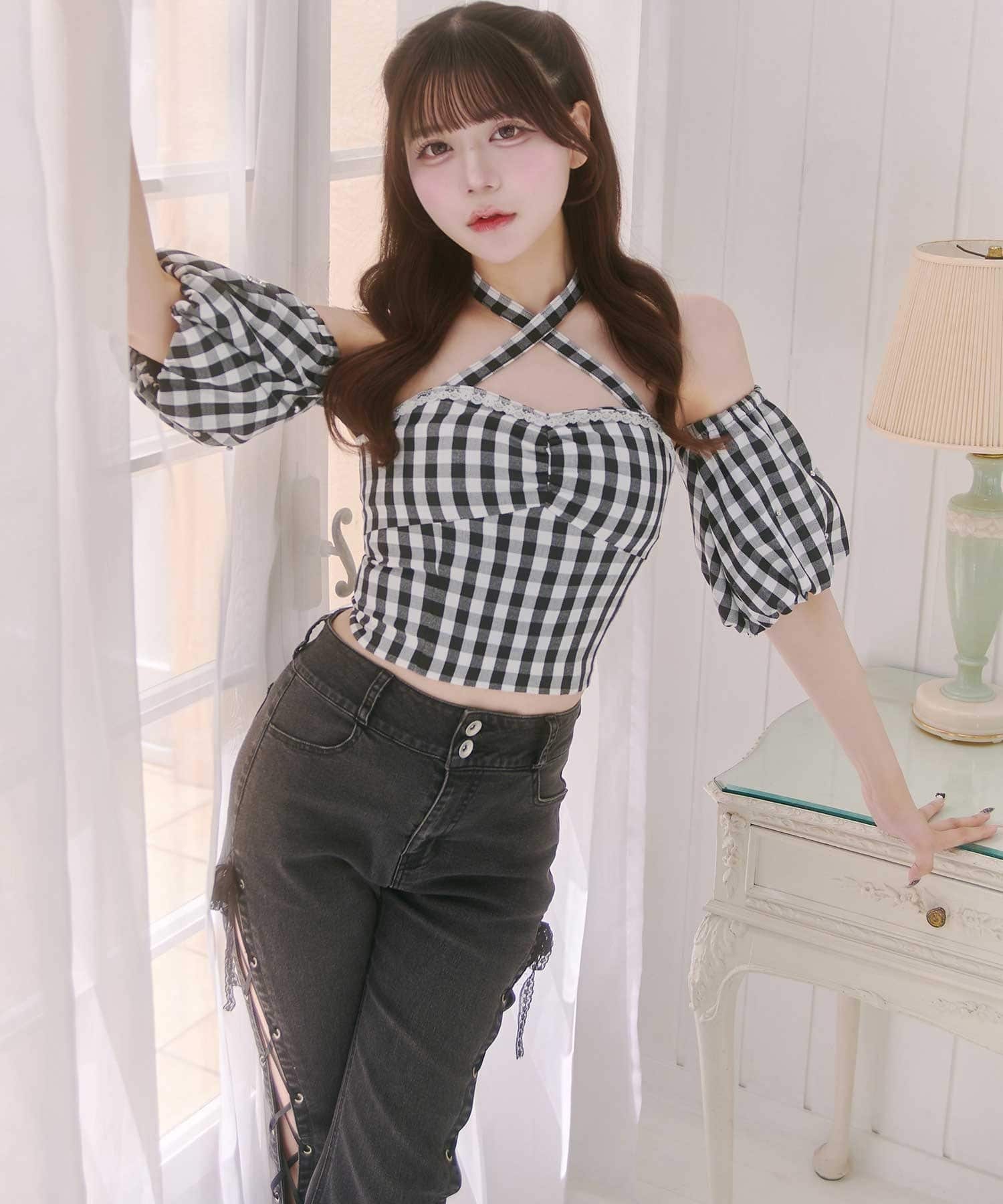 Belle Charme(ベルシャルム) Jewel Offshoulder Tops