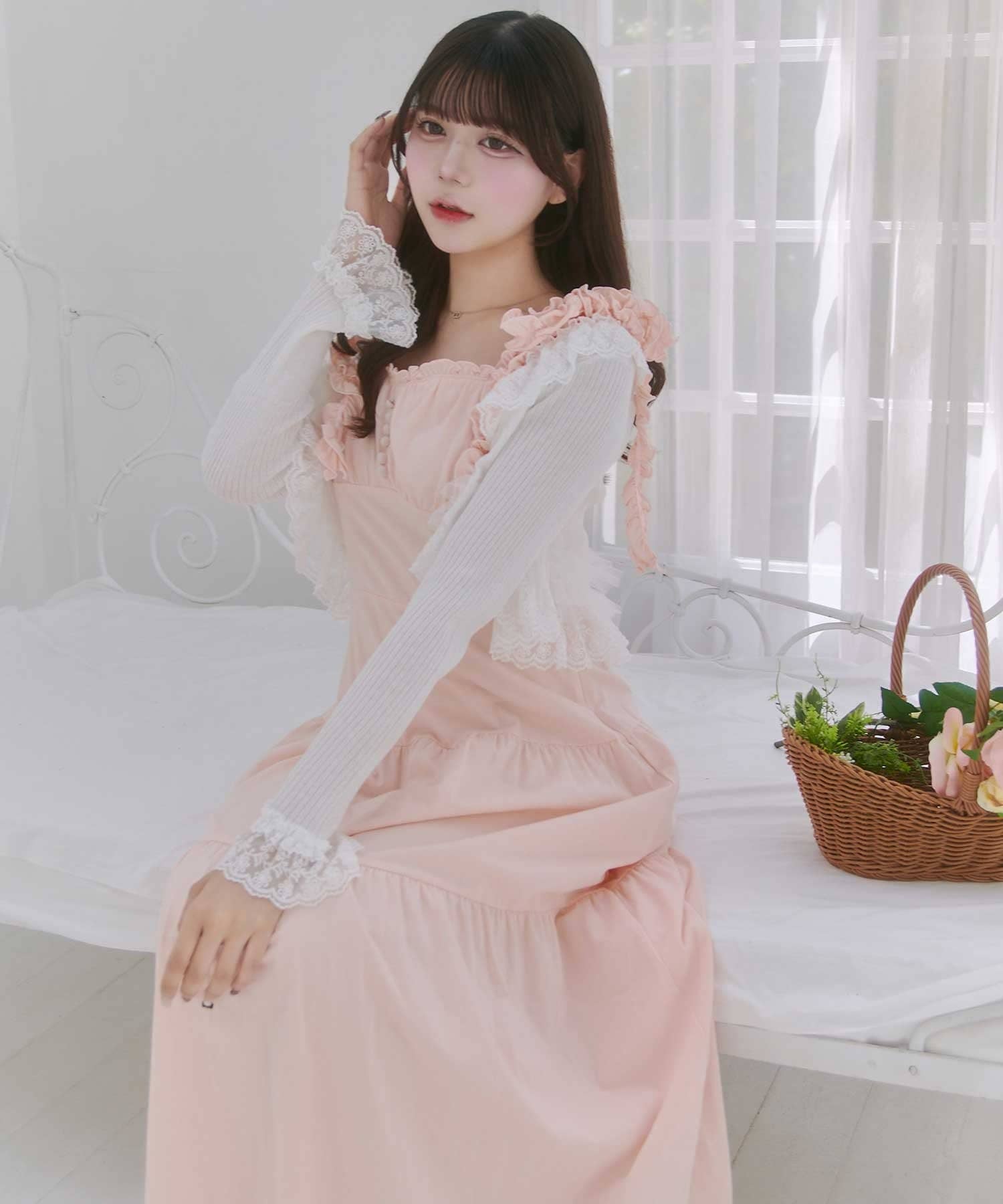 Belle Charme(ベルシャルム) Sparkle Frill Cardigan