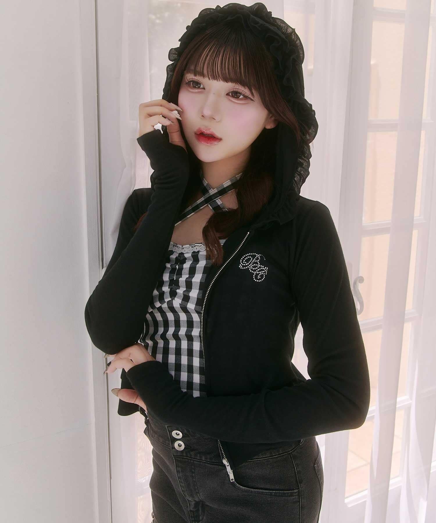 Belle Charme(ベルシャルム) UV Cut Frill Zip Hoodie