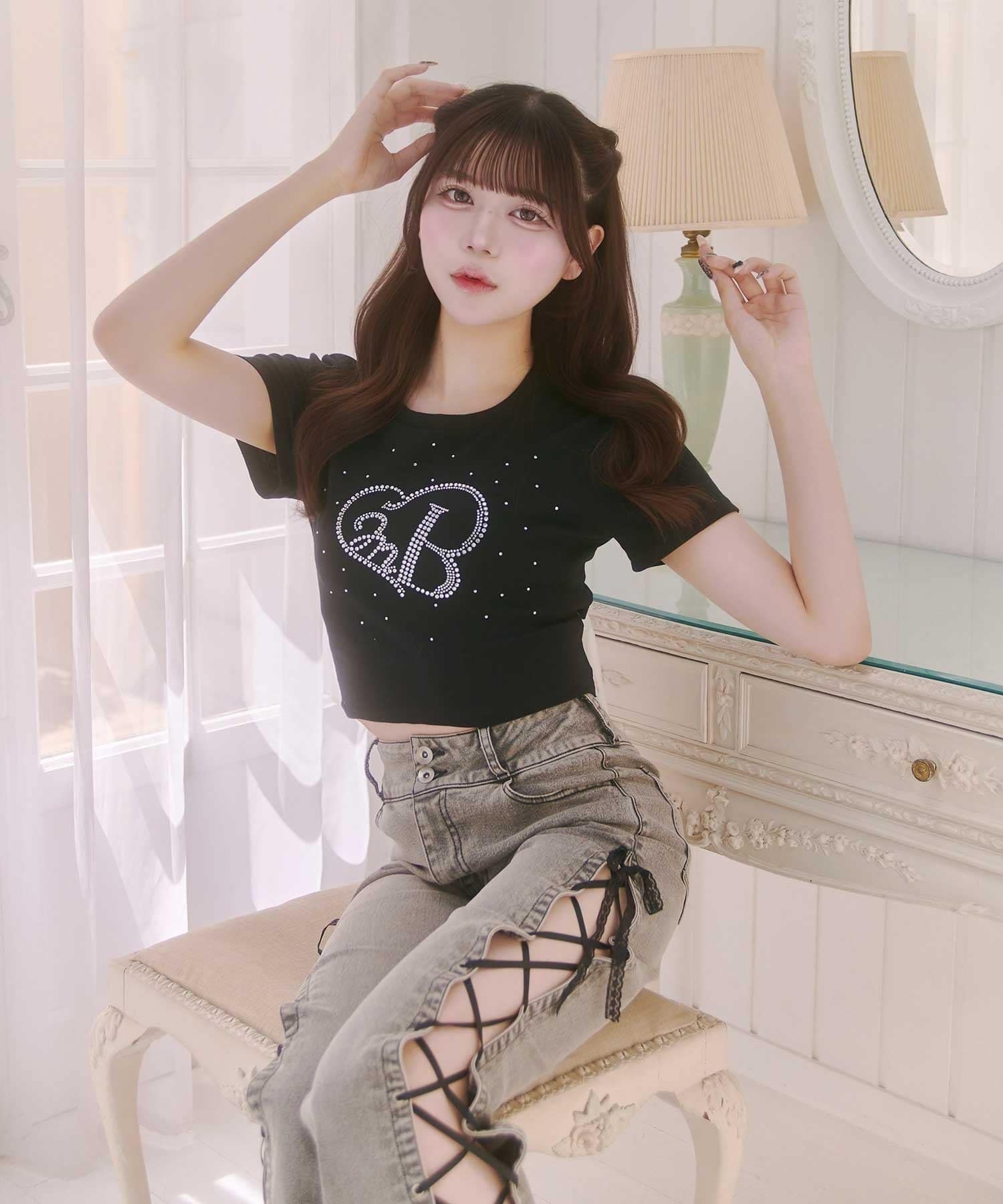 Belle Charme(ベルシャルム) Back Ribbon Glitter Logo Tee
