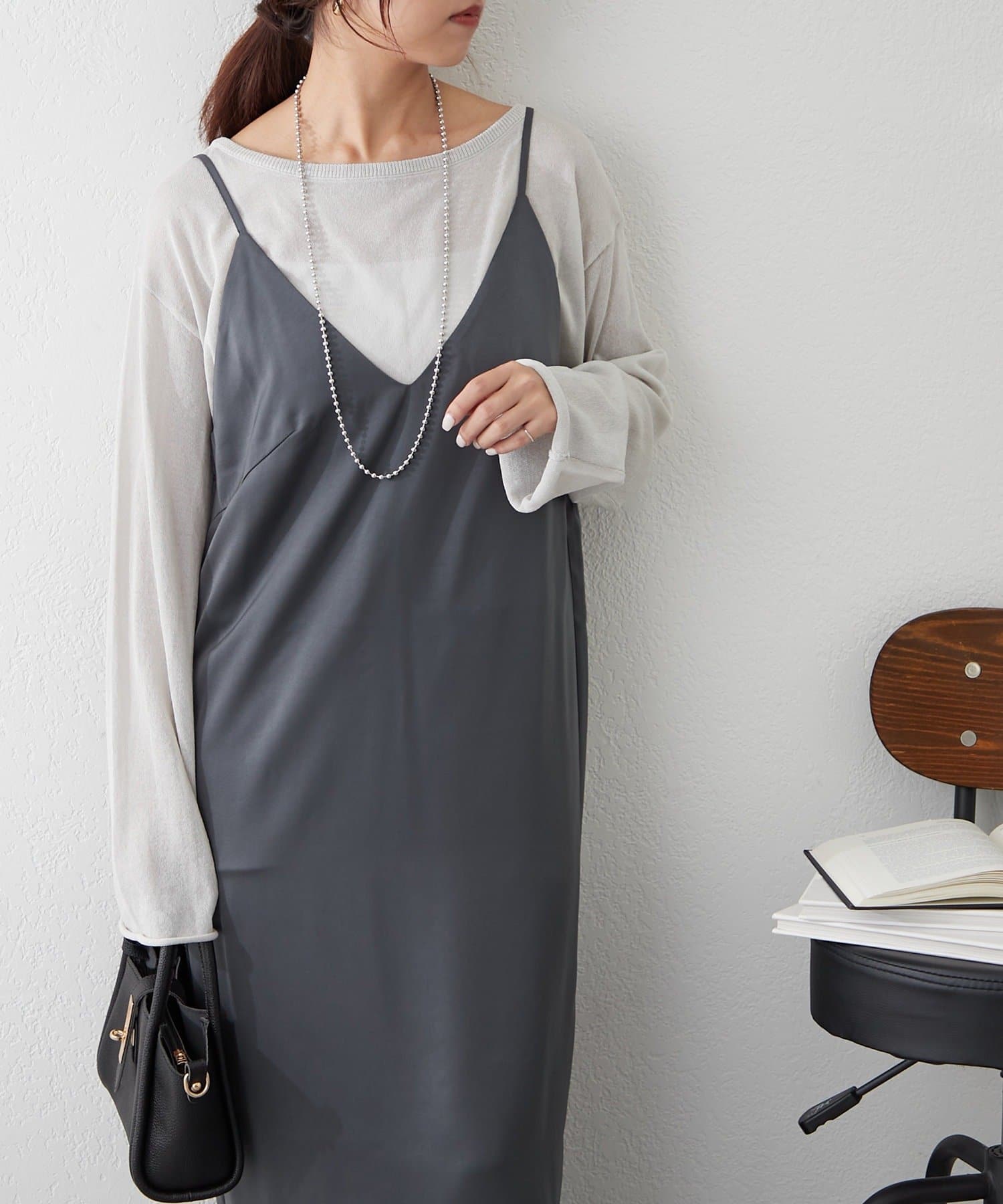 NICE CLAUP / OLIVE des OLIVE OUTLET(ナイスクラップ  / オリーブ デ オリーブ アウトレット) 【RMAF】とろみサテンキャミワンピース