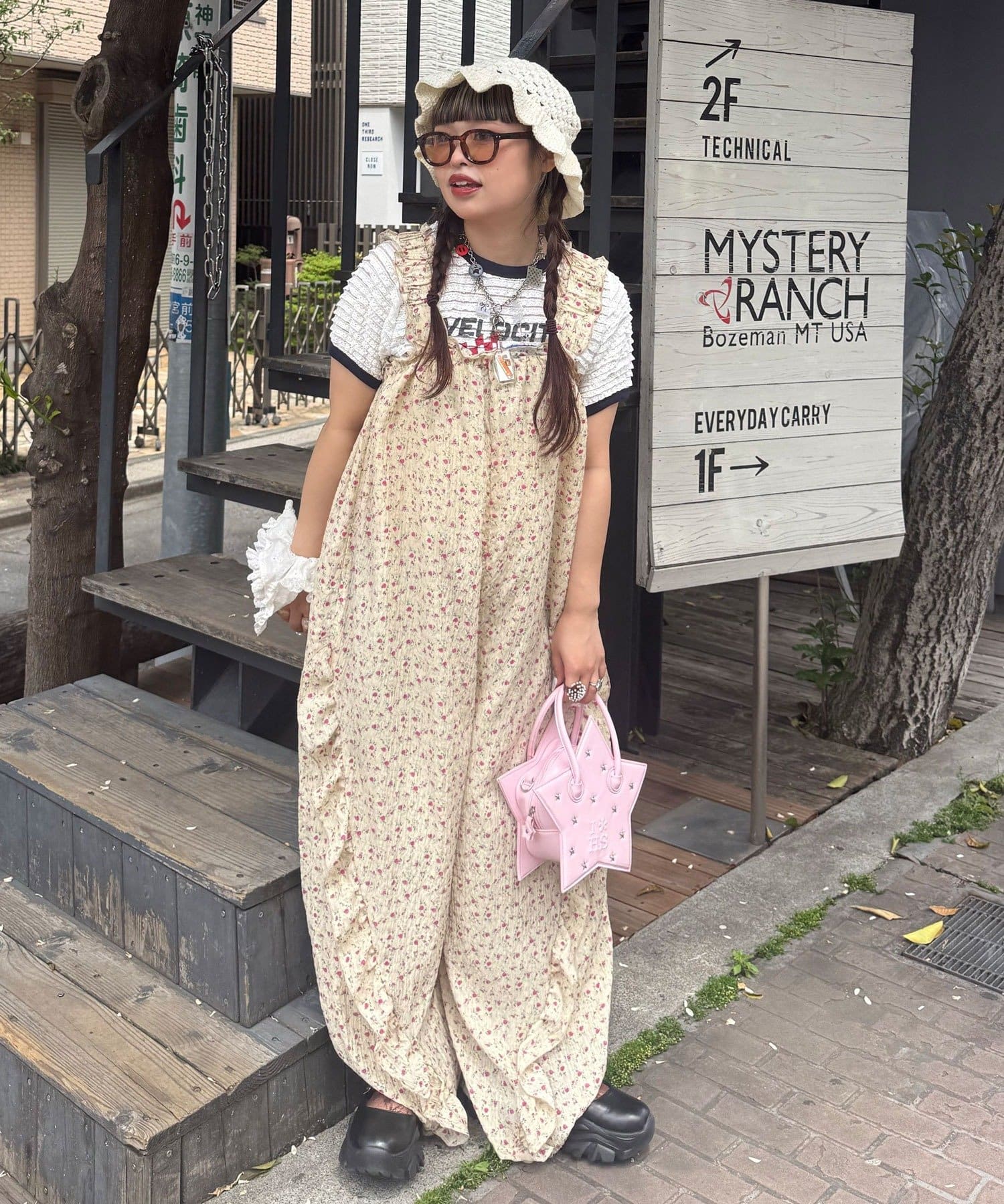 CIAOPANIC(チャオパニック) アソート柄ショルダーシャーリングフリルサロペット