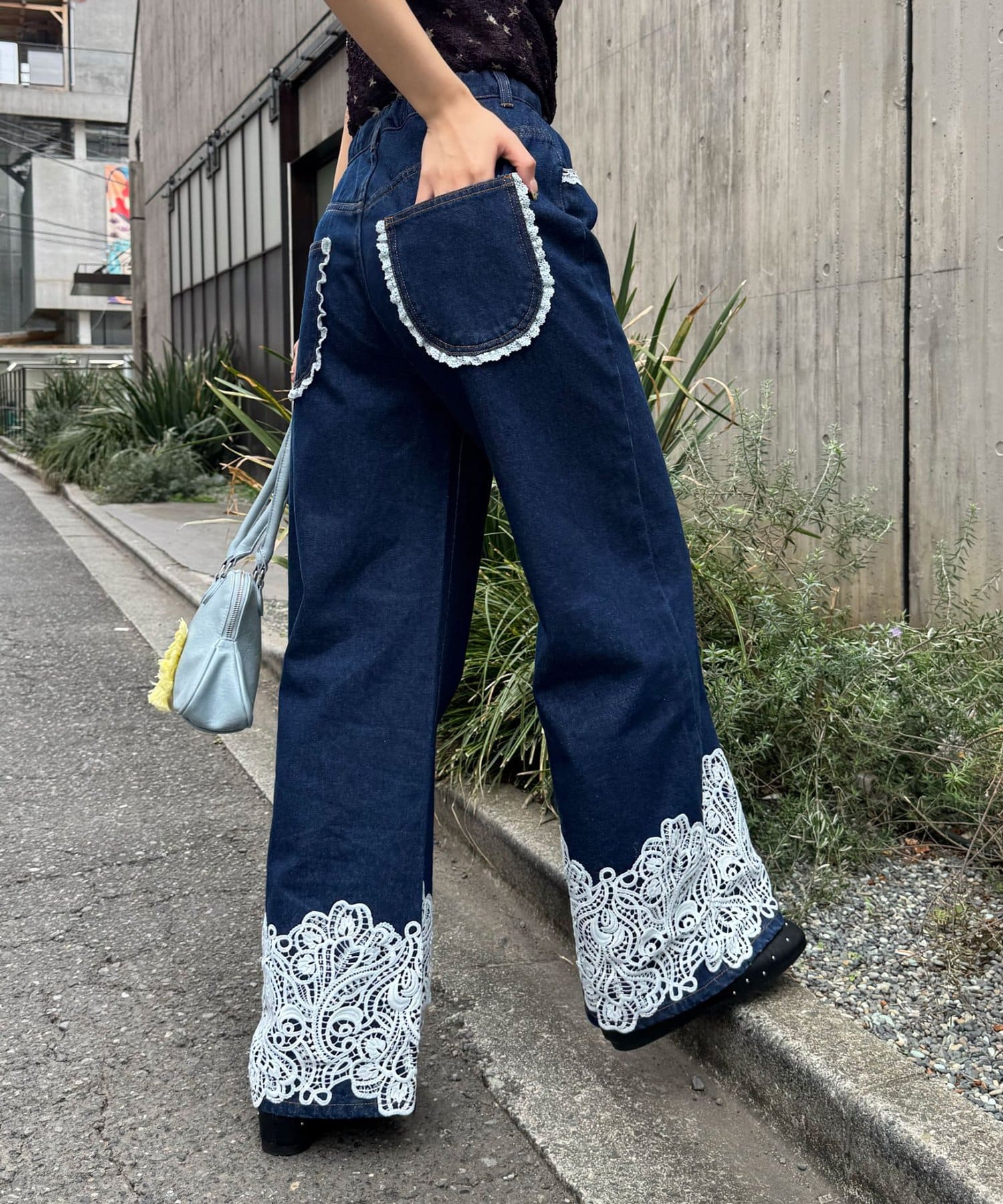 CIAOPANIC(チャオパニック) 裾レースワイドストレートデニムパンツ