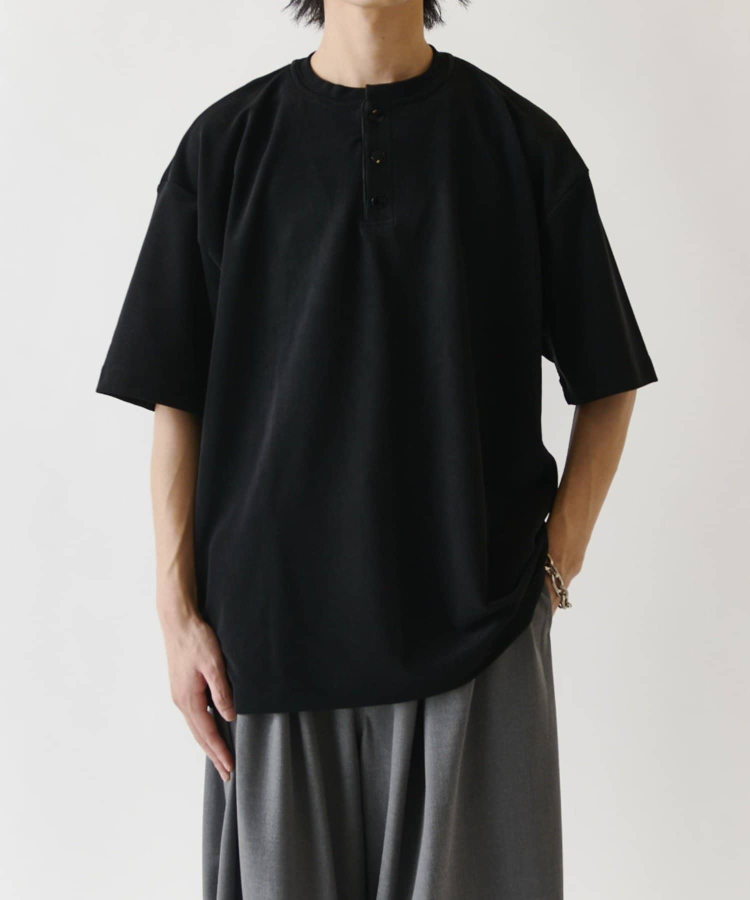 Lui's(ルイス) コードピケヘンリーネックTシャツ