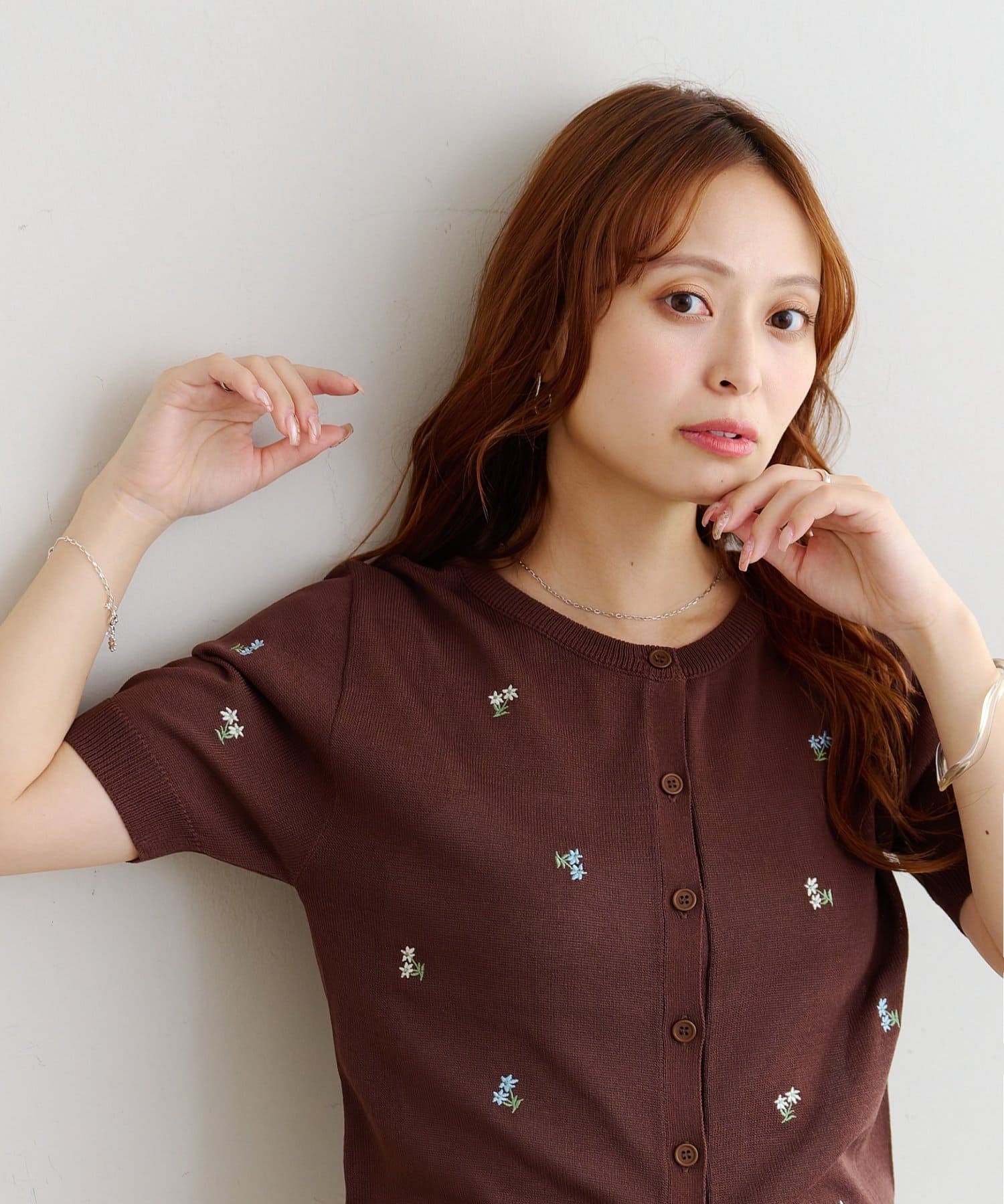 DISCOAT(ディスコート) 花柄刺繍半袖カーディガン