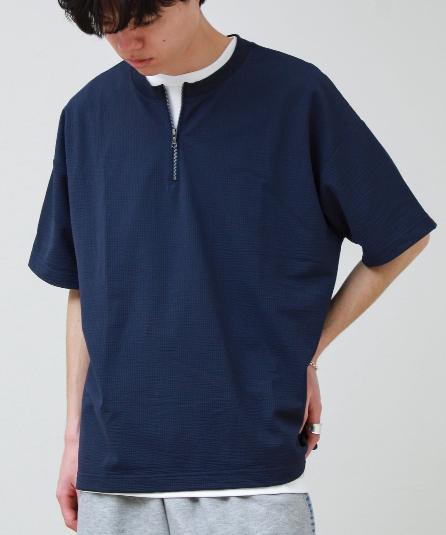 FREDY & GLOSTER(フレディ アンド グロスター) カットサッカー ハーフジップTシャツ