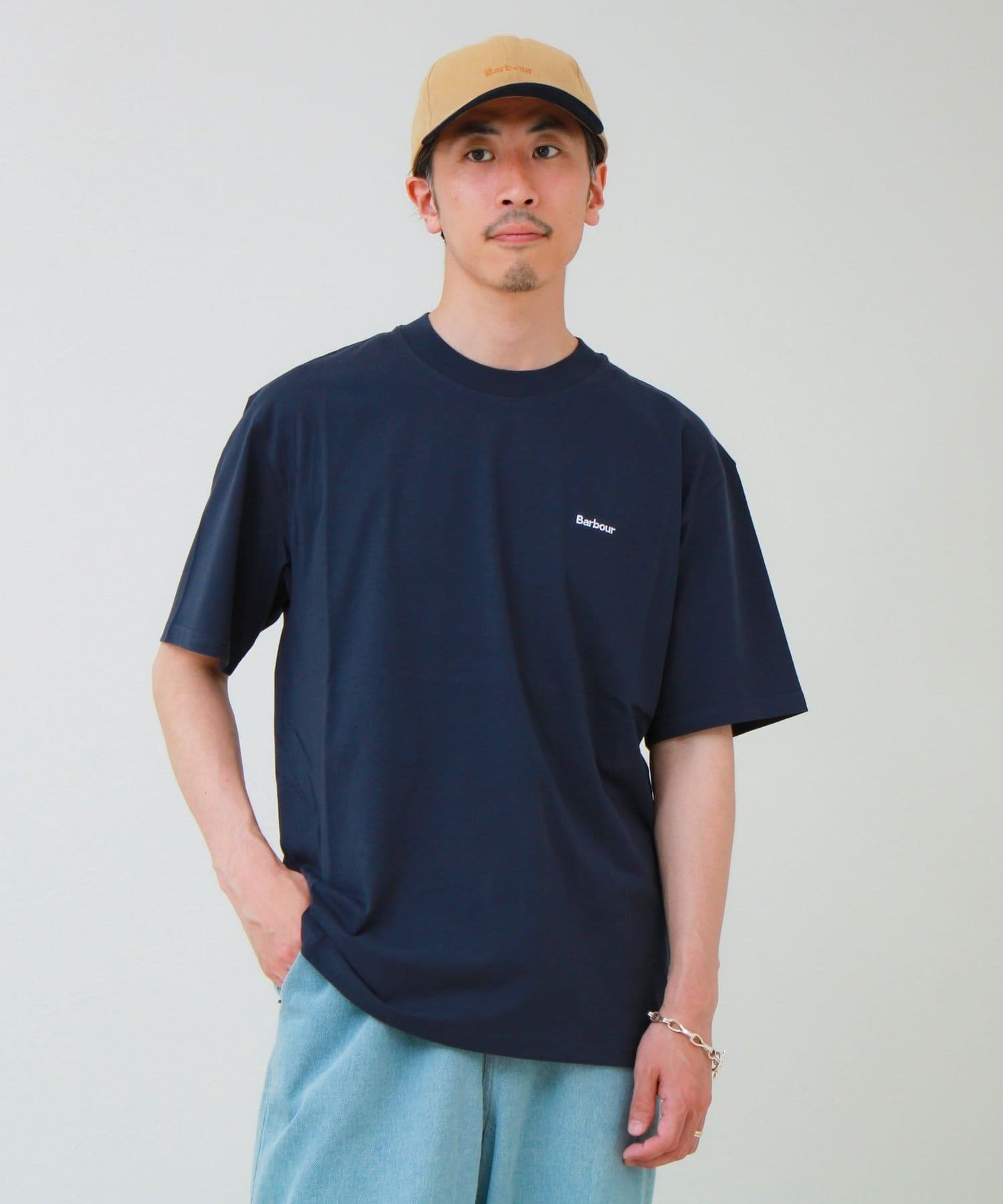FREDY & GLOSTER(フレディ アンド グロスター) 【BARBOUR/バブアー】LOGO OS T-SHIRT