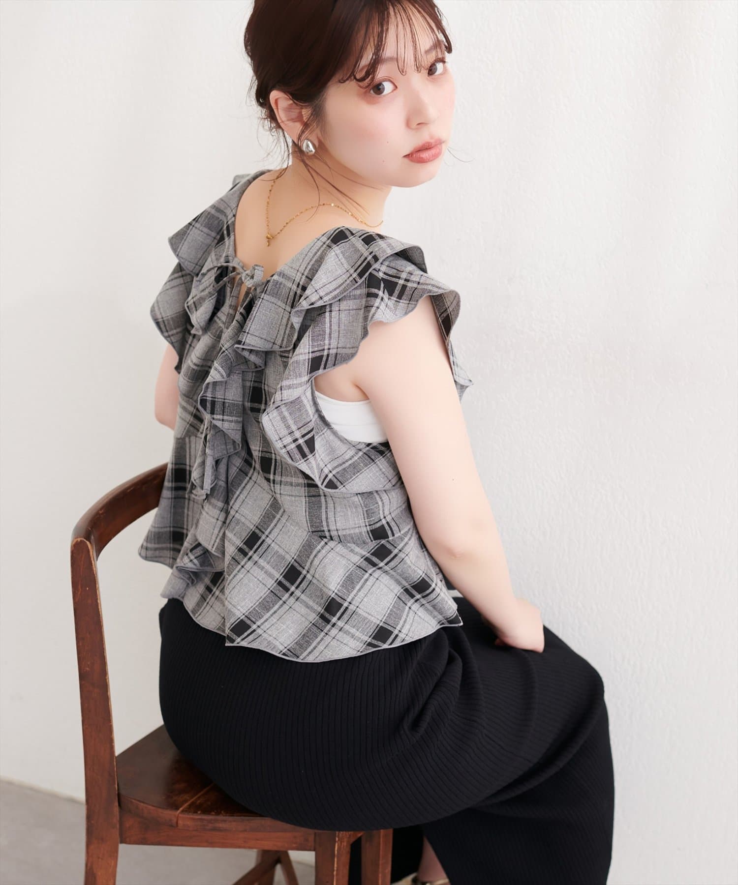 natural couture(ナチュラルクチュール) 前後２WAYチェックラッフルブラウス