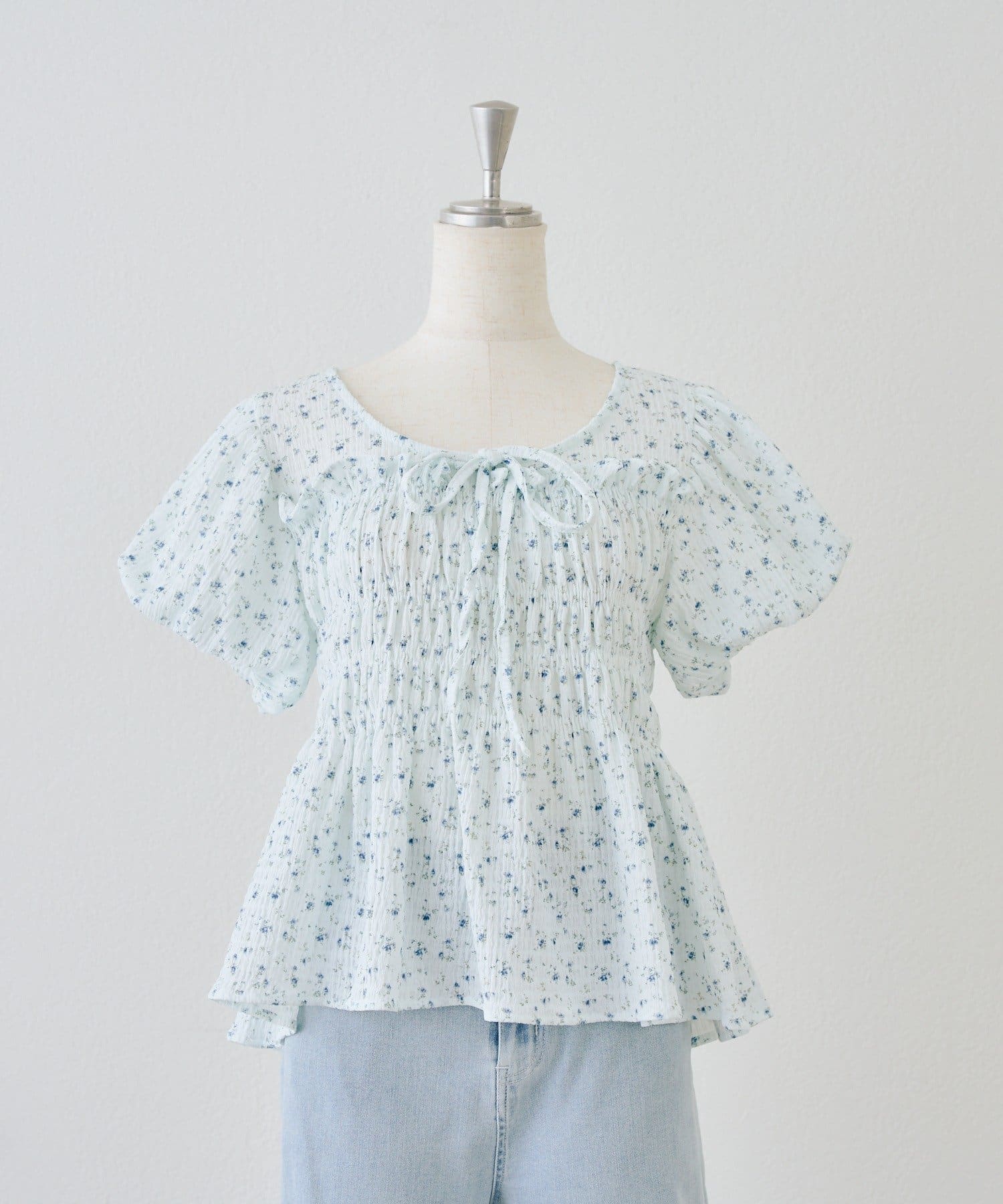 NICE CLAUP / OLIVE des OLIVE OUTLET(ナイスクラップ  / オリーブ デ オリーブ アウトレット) 【OUTLET限定】【ANOTHER BRANCH】シャーリングペプラムブラウス