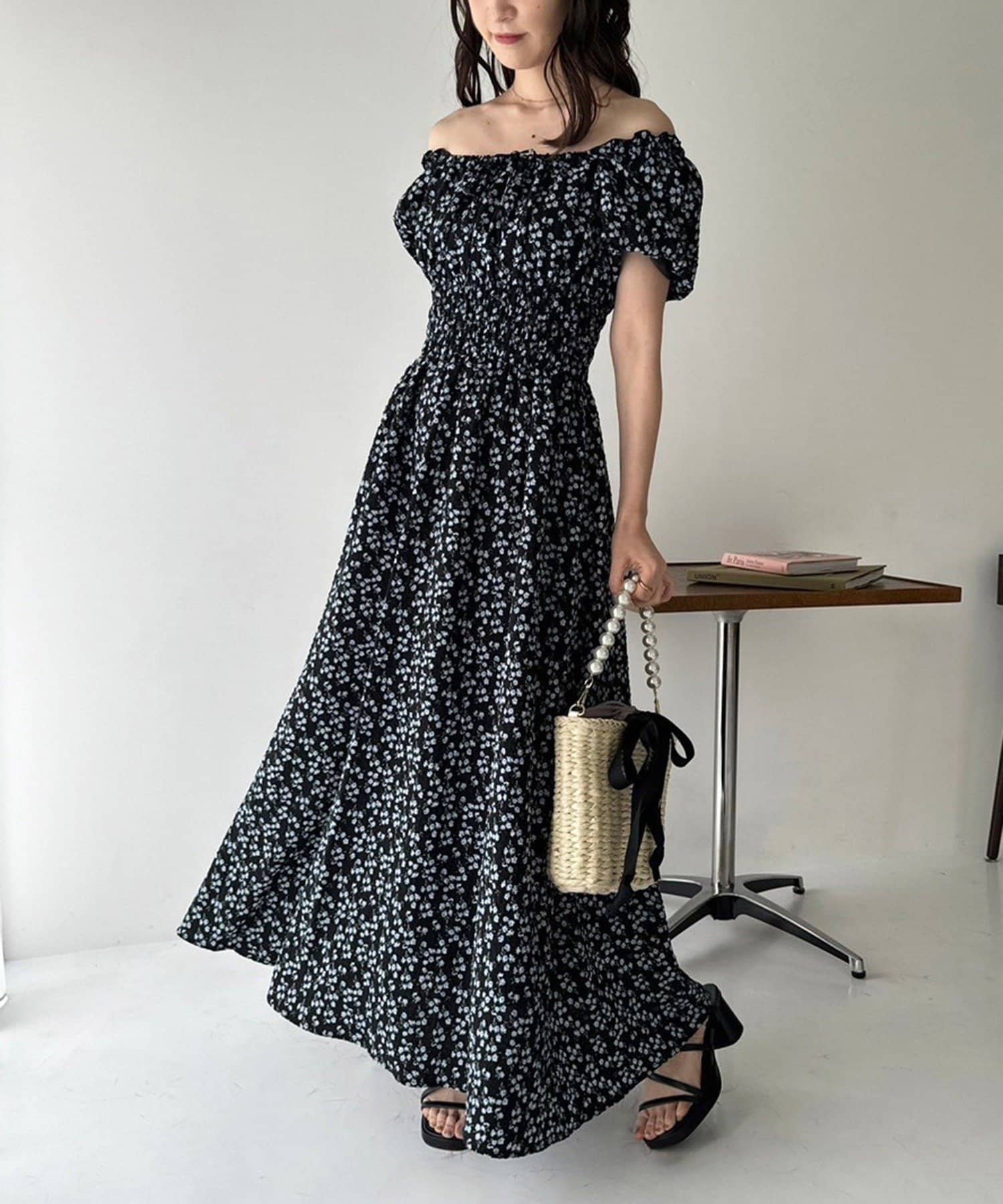 NICE CLAUP / OLIVE des OLIVE OUTLET(ナイスクラップ  / オリーブ デ オリーブ アウトレット) 【one after another】シャーリング半袖ワンピ