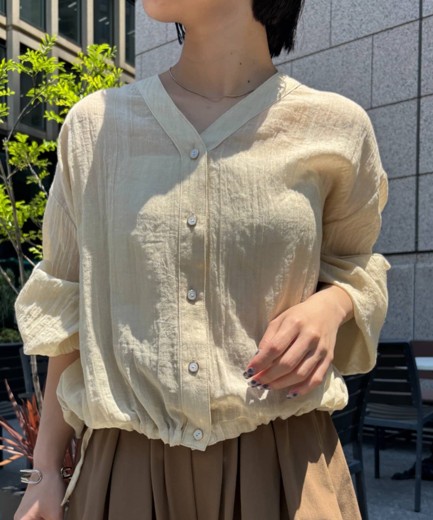 Jena　espace merveilleux(ジェナ　エスパスメルヴェイユ) 裾リボンガーゼシャツ
