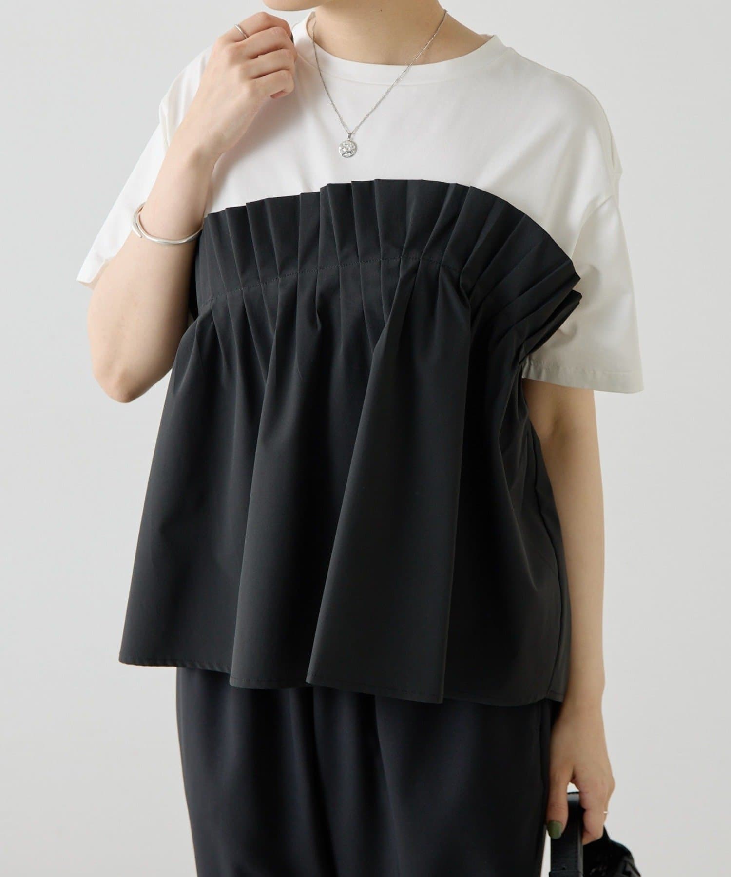 ear PAPILLONNER(イア パピヨネ) 《紫外線UVカット/吸水速乾/接触冷感》フリルTシャツ【SUM1 STYLE(スミスタイル)】