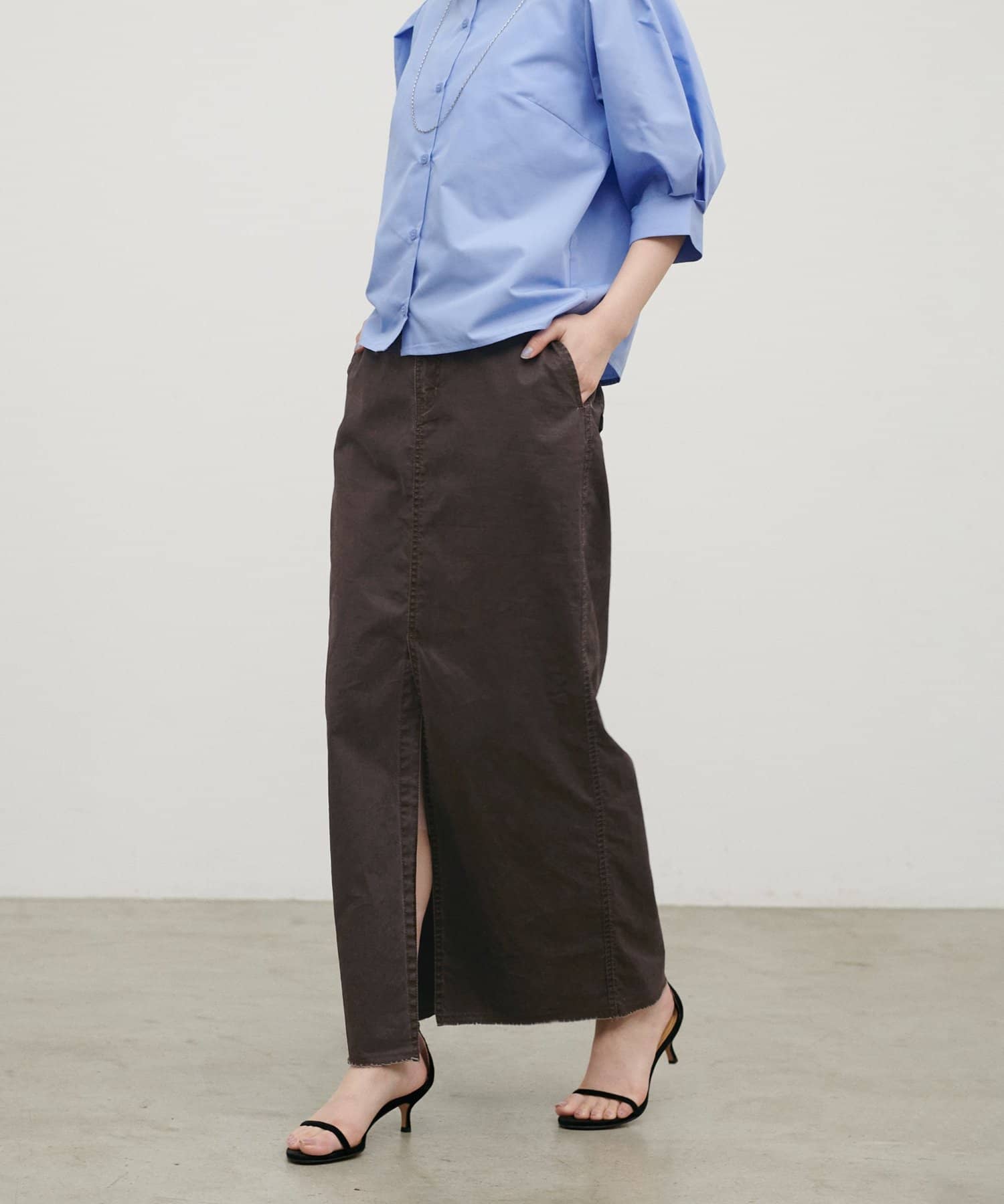 LARUTA(ラルータ) スリット入りペンシルスカート