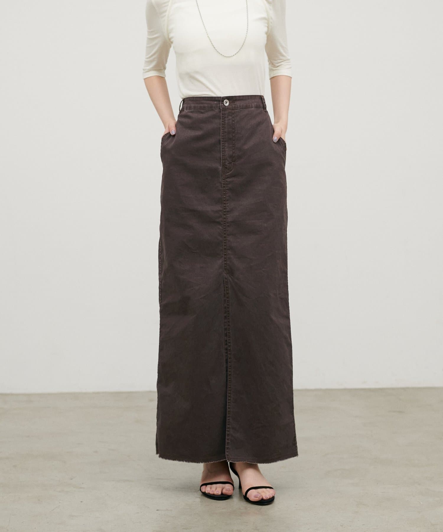 LARUTA(ラルータ) スリット入りペンシルスカート