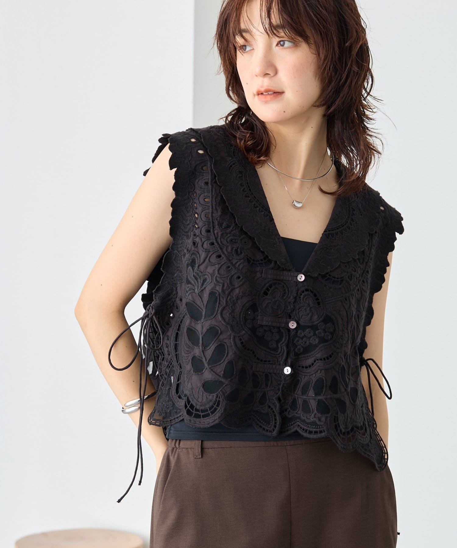 RIVE DROITE(リヴドロワ) 予約【à Nice （ア ・ニース）】カットワークジレ/6月下旬お届け予定