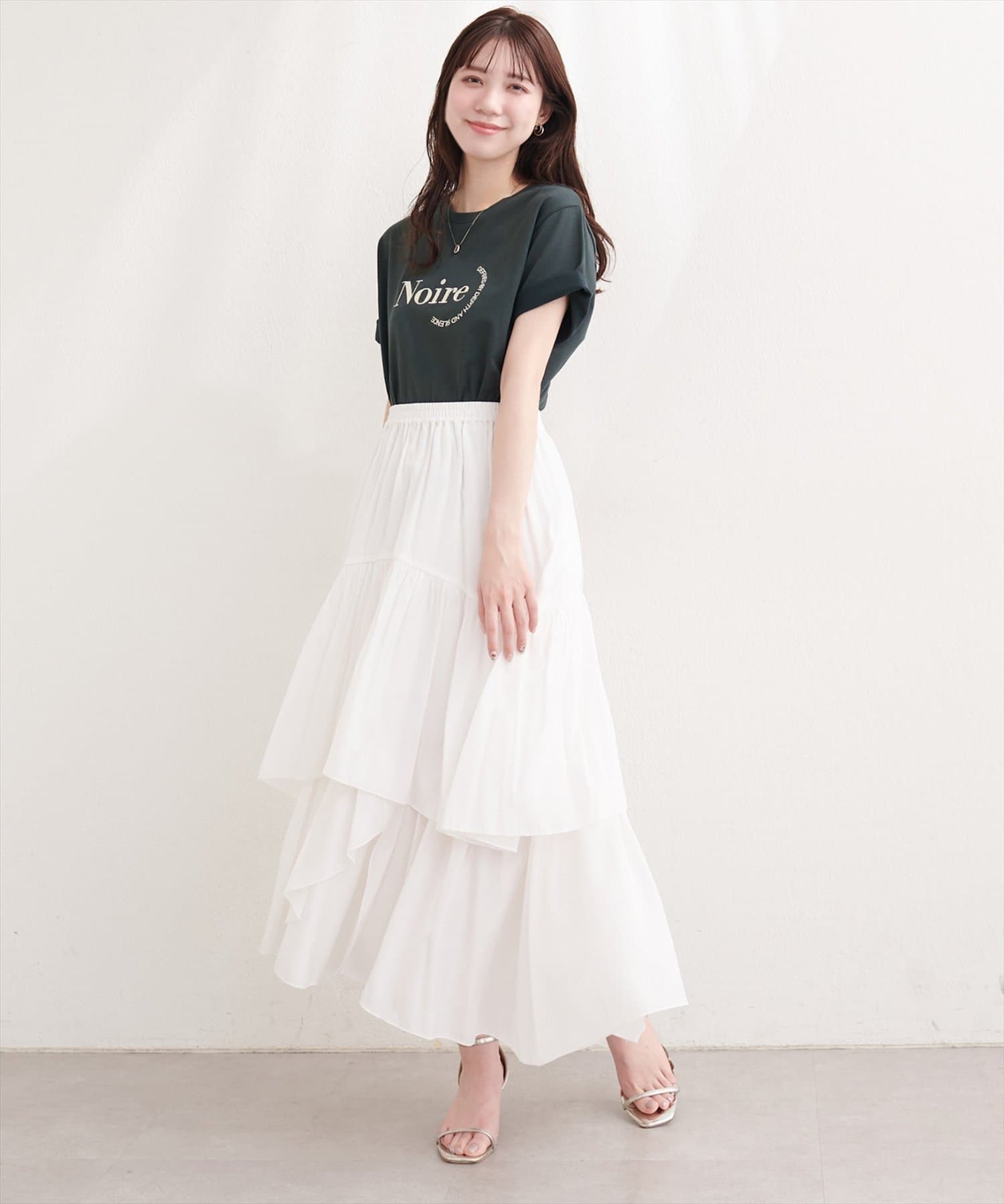 natural couture(ナチュラルクチュール) 〈サスティナ企画〉Noire刺繍ロゴＴシャツ