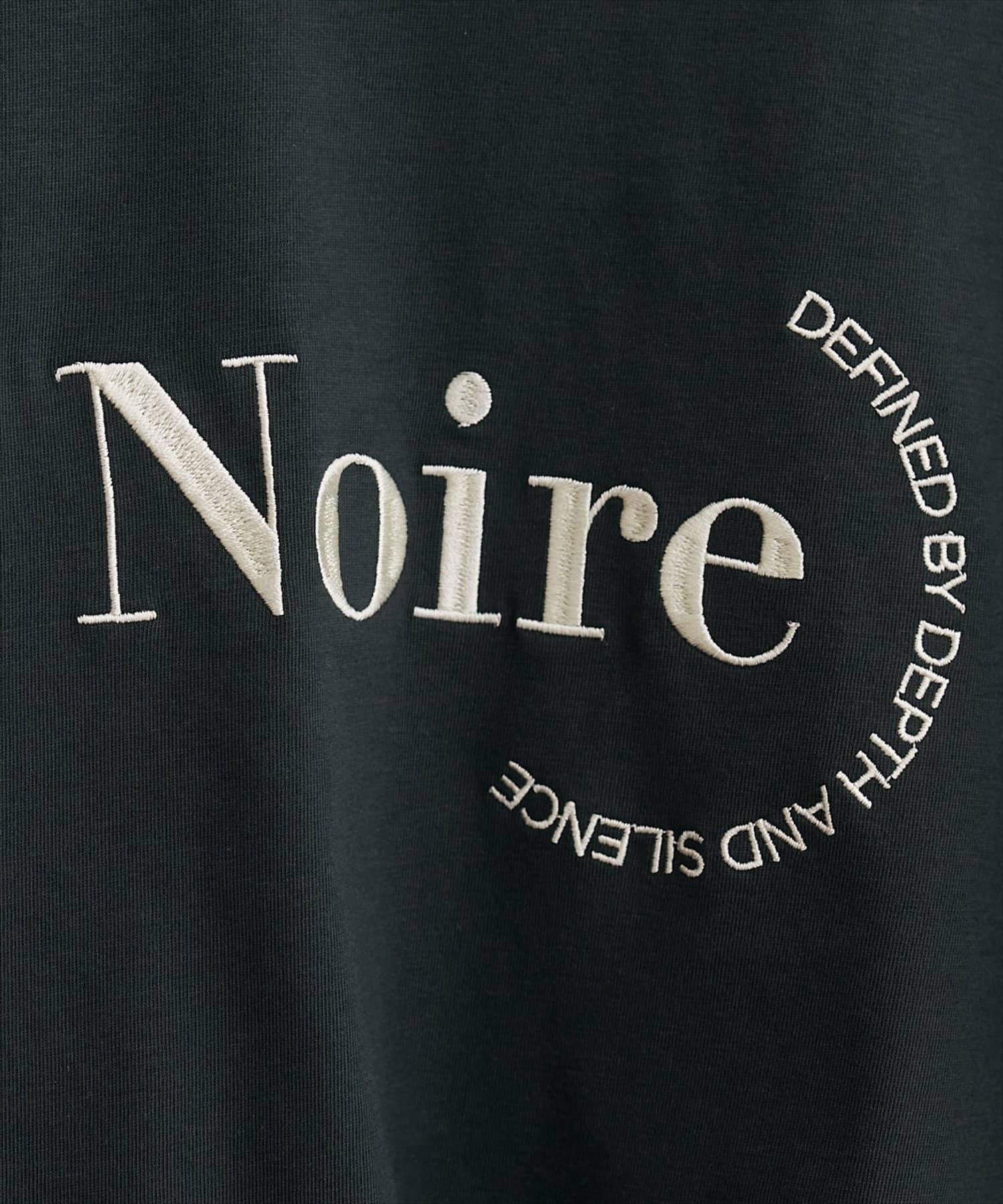 natural couture(ナチュラルクチュール) 〈サスティナ企画〉Noire刺繍ロゴＴシャツ