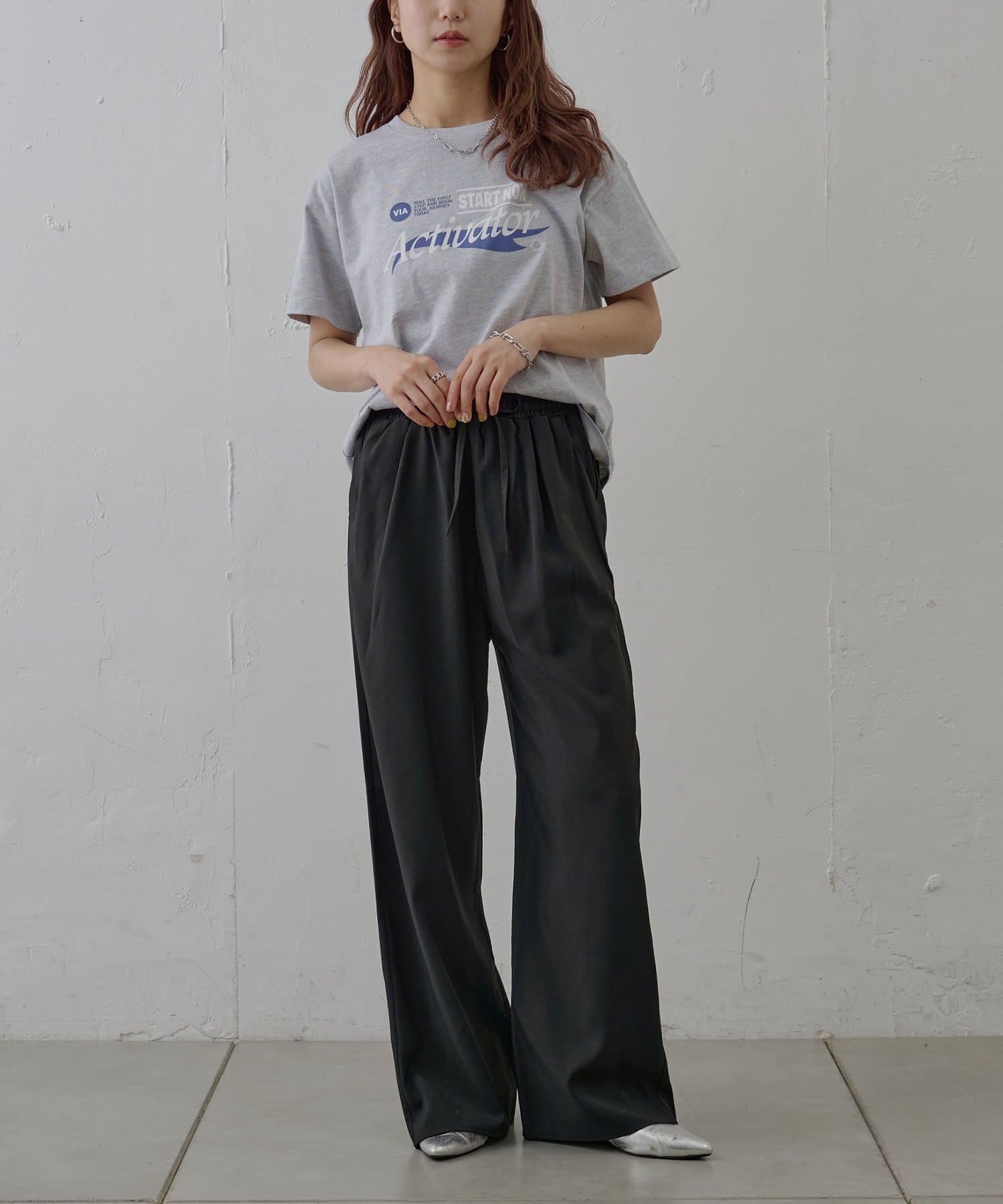 COLONY 2139(コロニー トゥーワンスリーナイン) アソートロゴプリントTシャツ