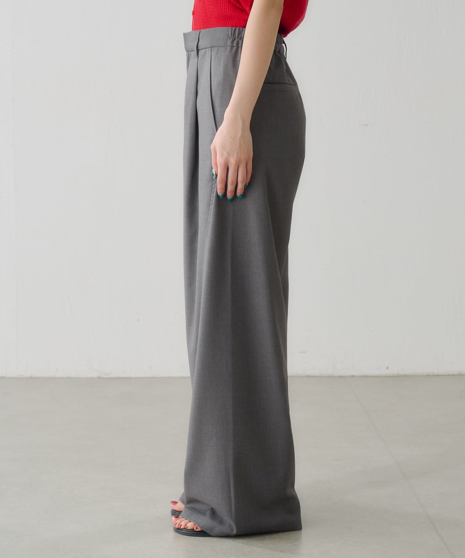 Kastane(カスタネ) 【5.1(金)12:00発売/WEB先行/2サイズ展開/低身長サイズ】カーブスラックスパンツ