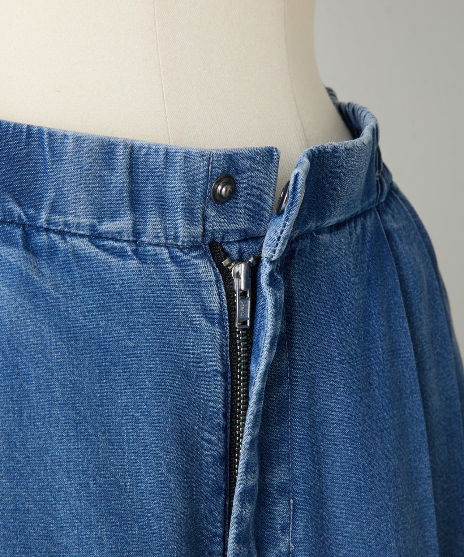 BEARDSLEY(ビアズリー) トロミデニムパンツ