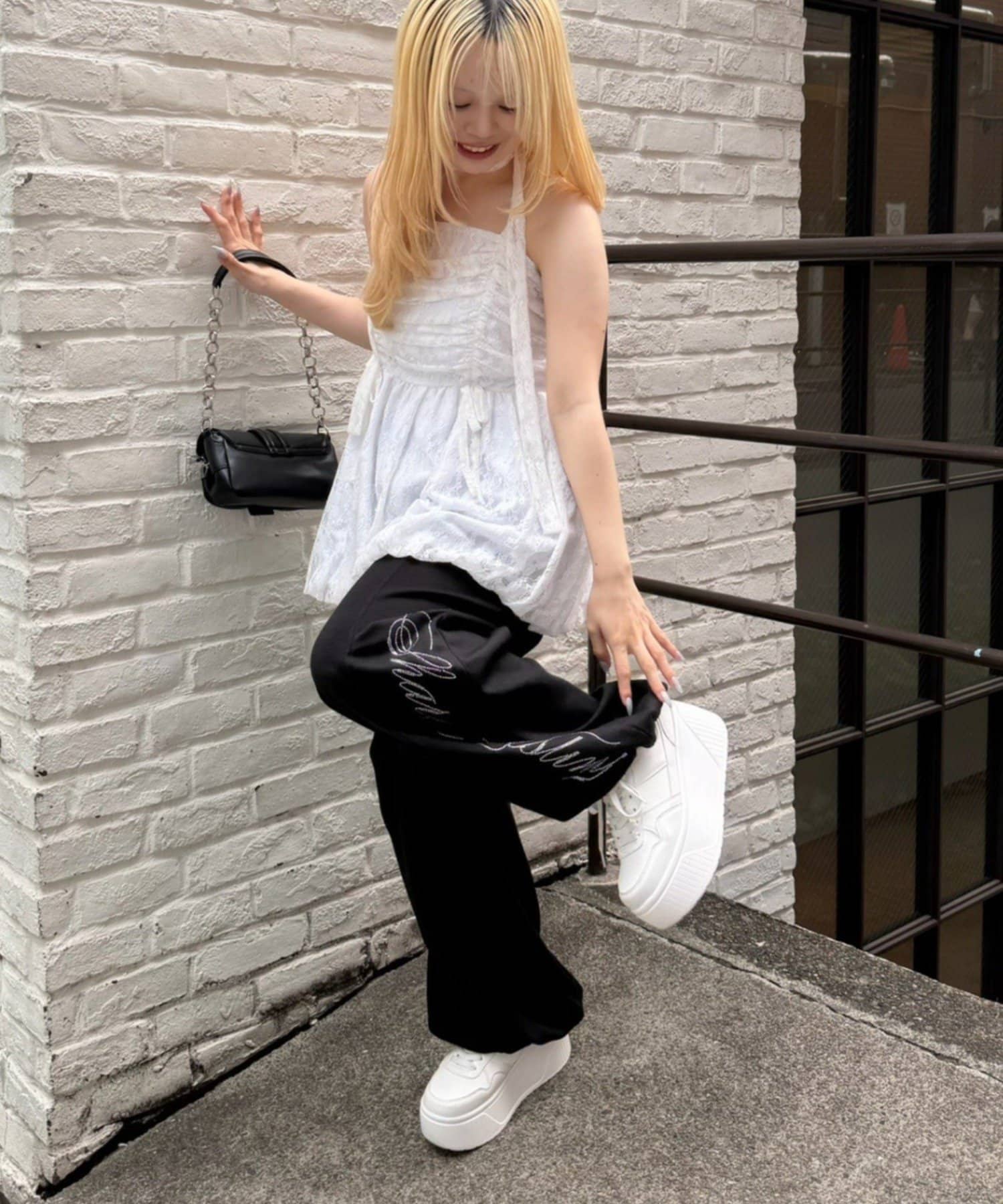 NICE CLAUP / OLIVE des OLIVE OUTLET(ナイスクラップ  / オリーブ デ オリーブ アウトレット) 【continuer】キラキラロゴスウェットパンツ