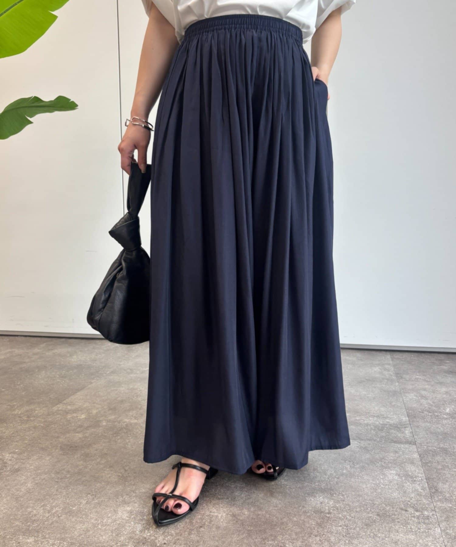 Jena　espace merveilleux(ジェナ　エスパスメルヴェイユ) イージースカーチョ