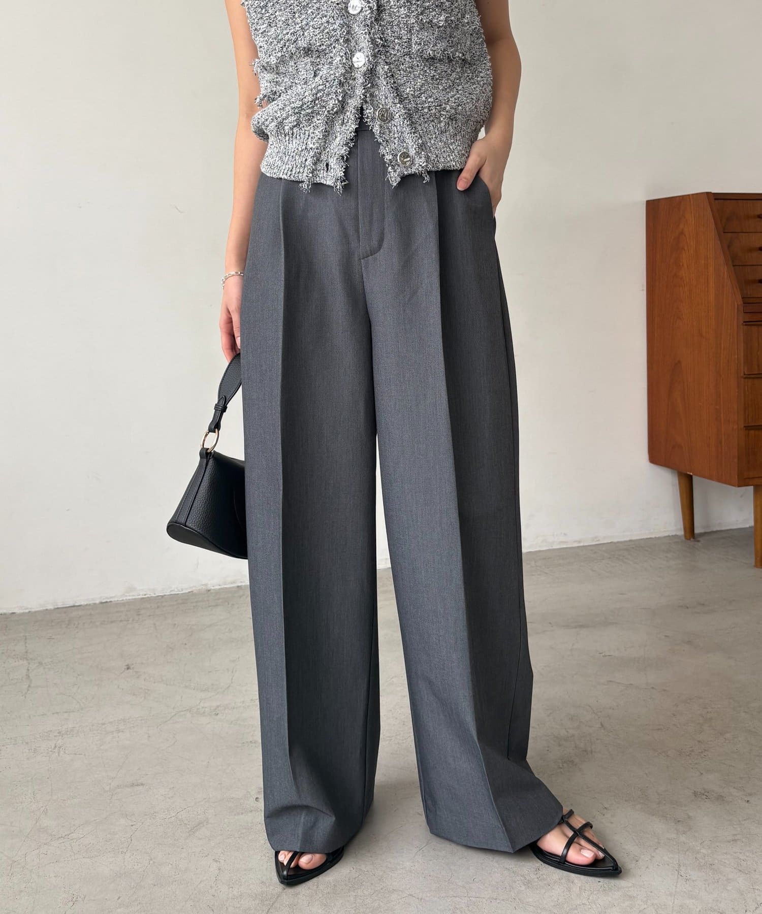 CAPRICIEUX LE'MAGE(カプリシュレマージュ) 【脚長効果◎】ワイドベルト1タックパンツ