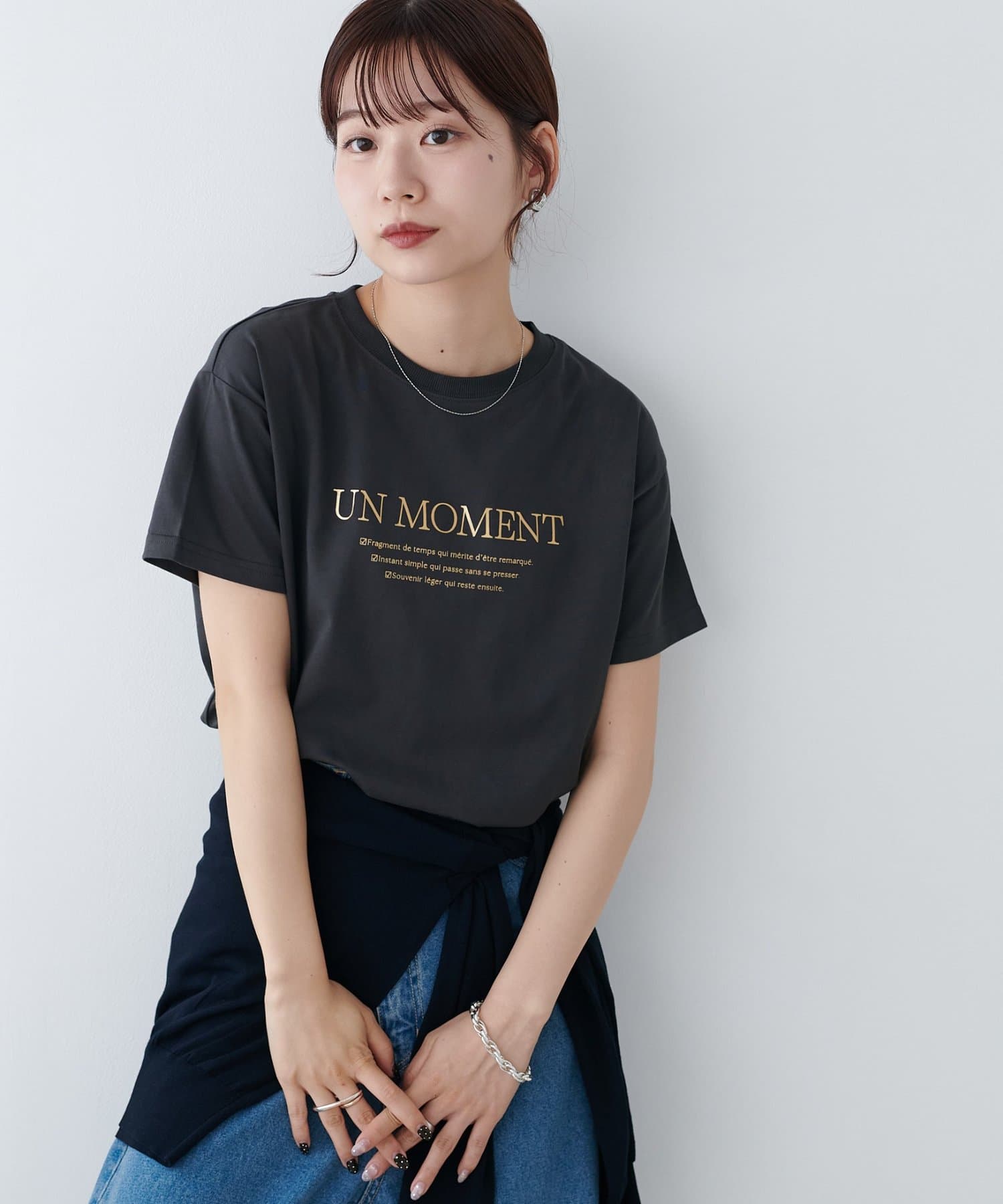 DISCOAT(ディスコート) アソートロゴ箔プリントTシャツ