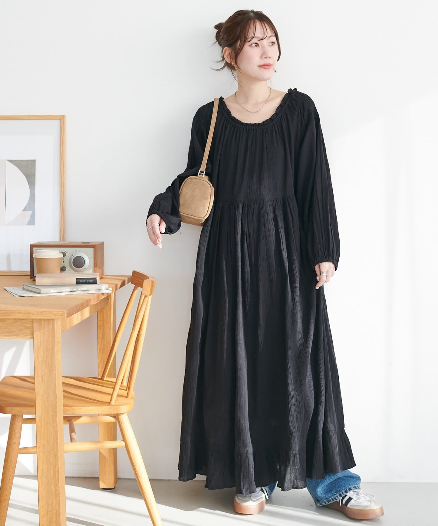 OUTLET(アウトレット) 【Discoat】【India】コットンクレープ肩シャーリングワンピース