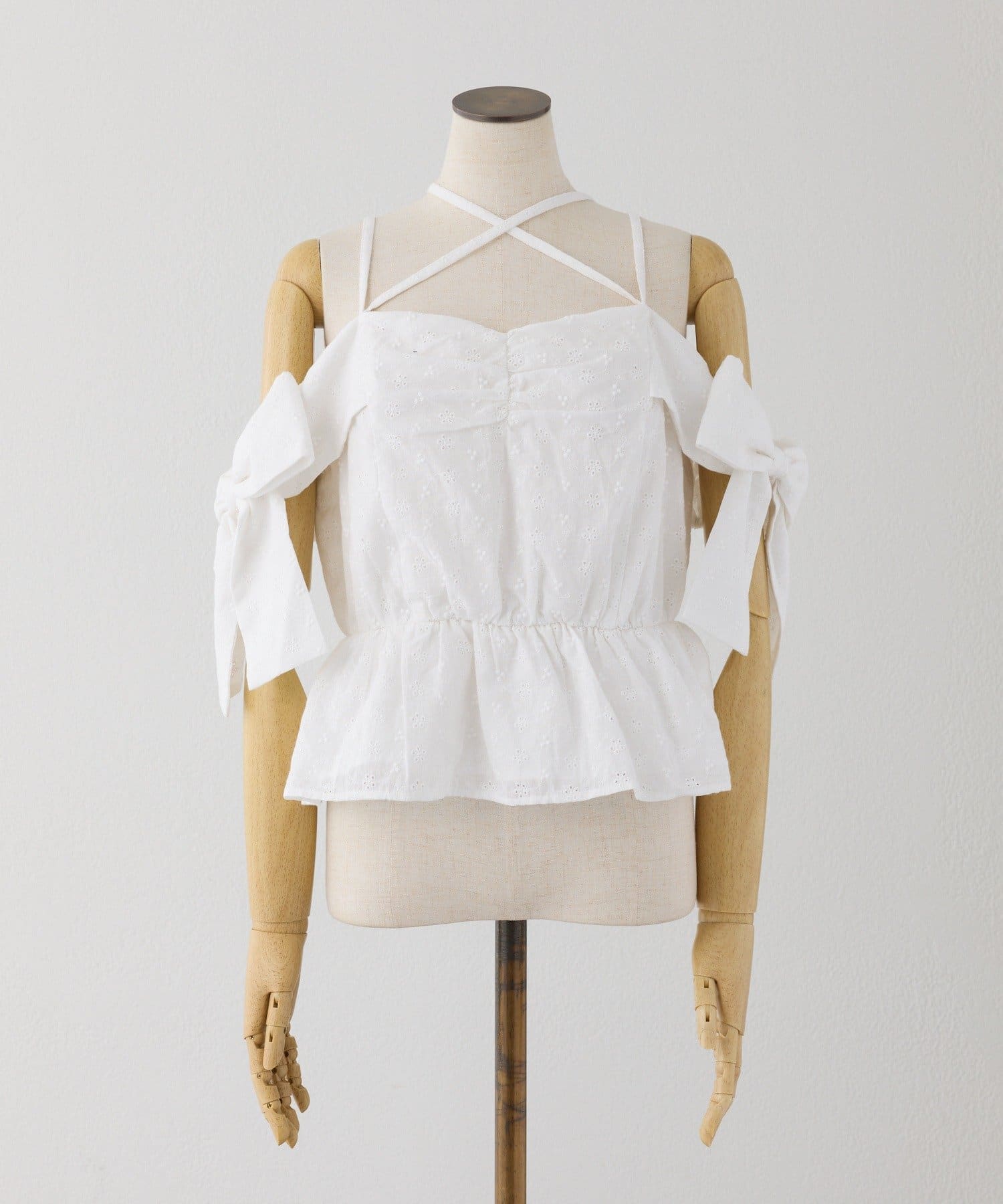 one after another NICE CLAUP(ワンアフターアナザー ナイスクラップ) サイドリボンオフショルブラウス