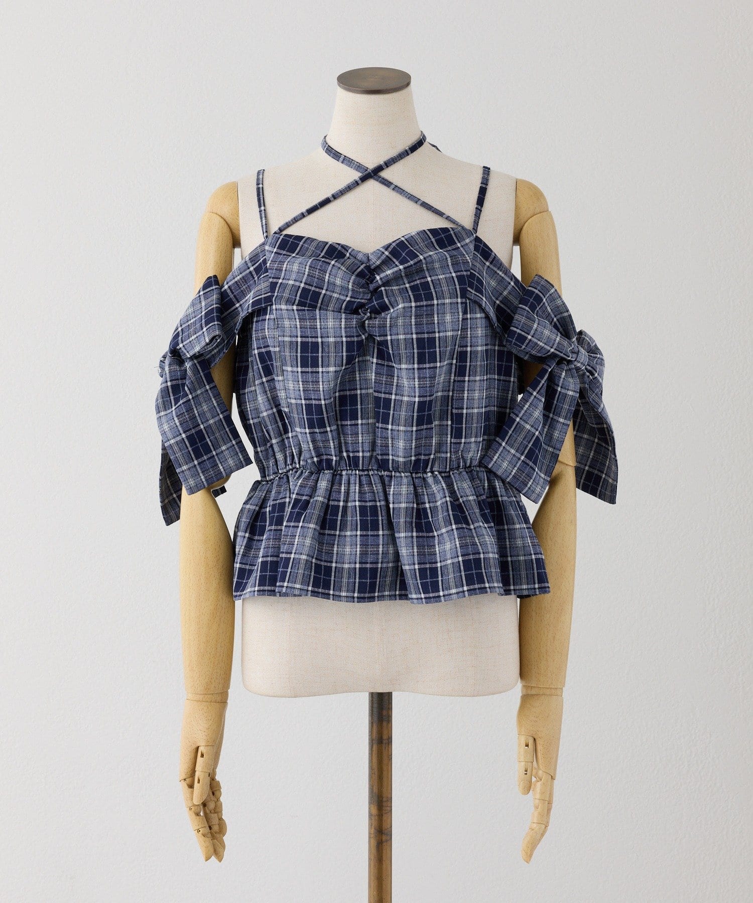 one after another NICE CLAUP(ワンアフターアナザー ナイスクラップ) サイドリボンオフショルブラウス