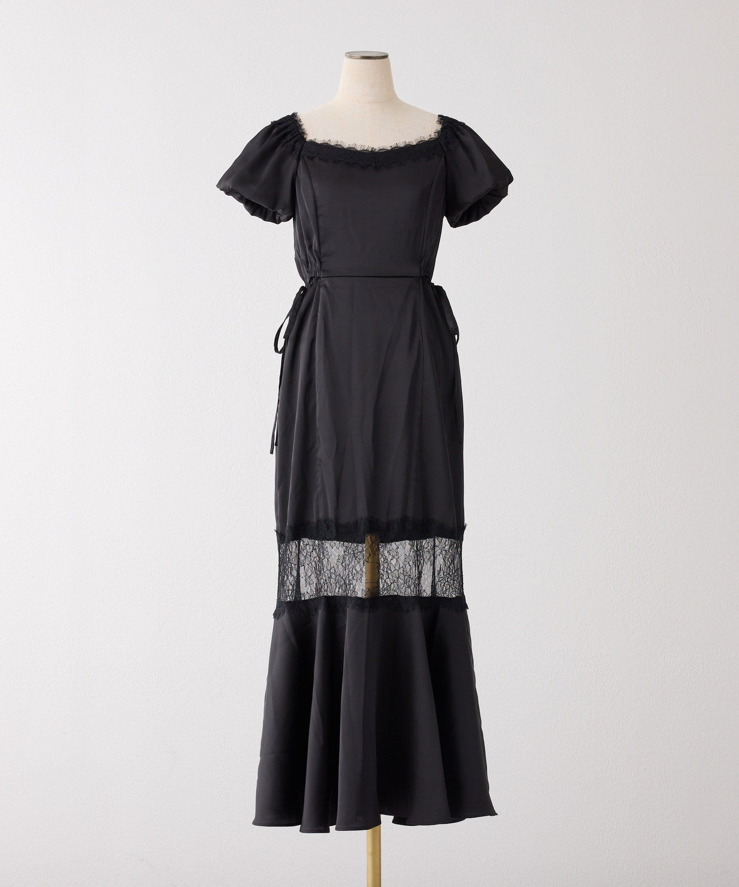 one after another NICE CLAUP(ワンアフターアナザー ナイスクラップ) 【Lace Collection】サイドカットレースワンピース