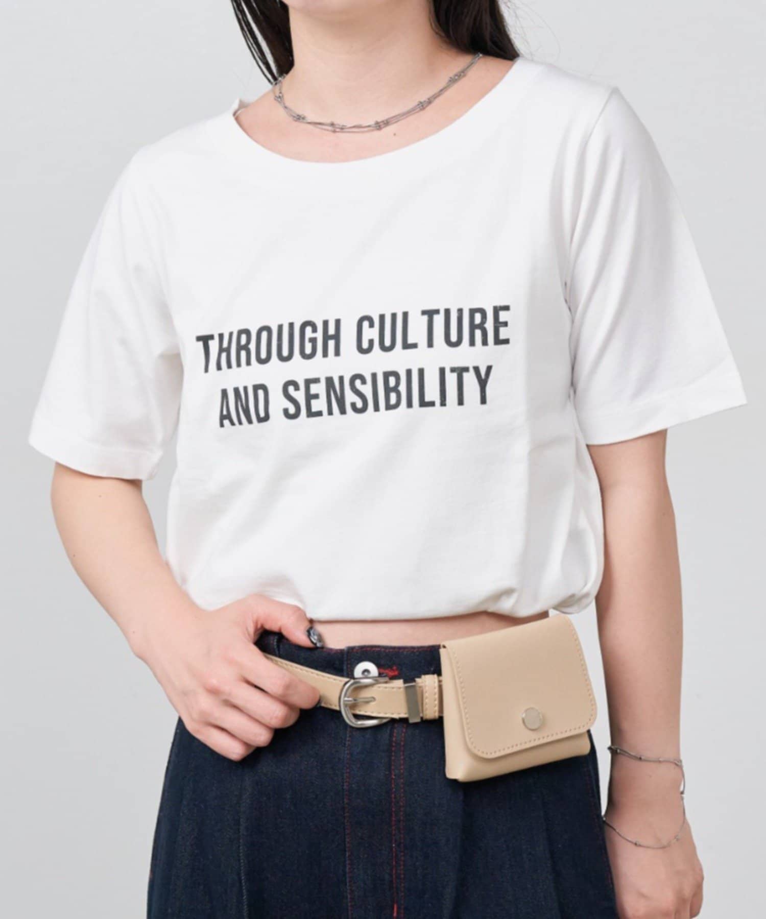 Kastane(カスタネ) B メッセージゴシックロゴTEE