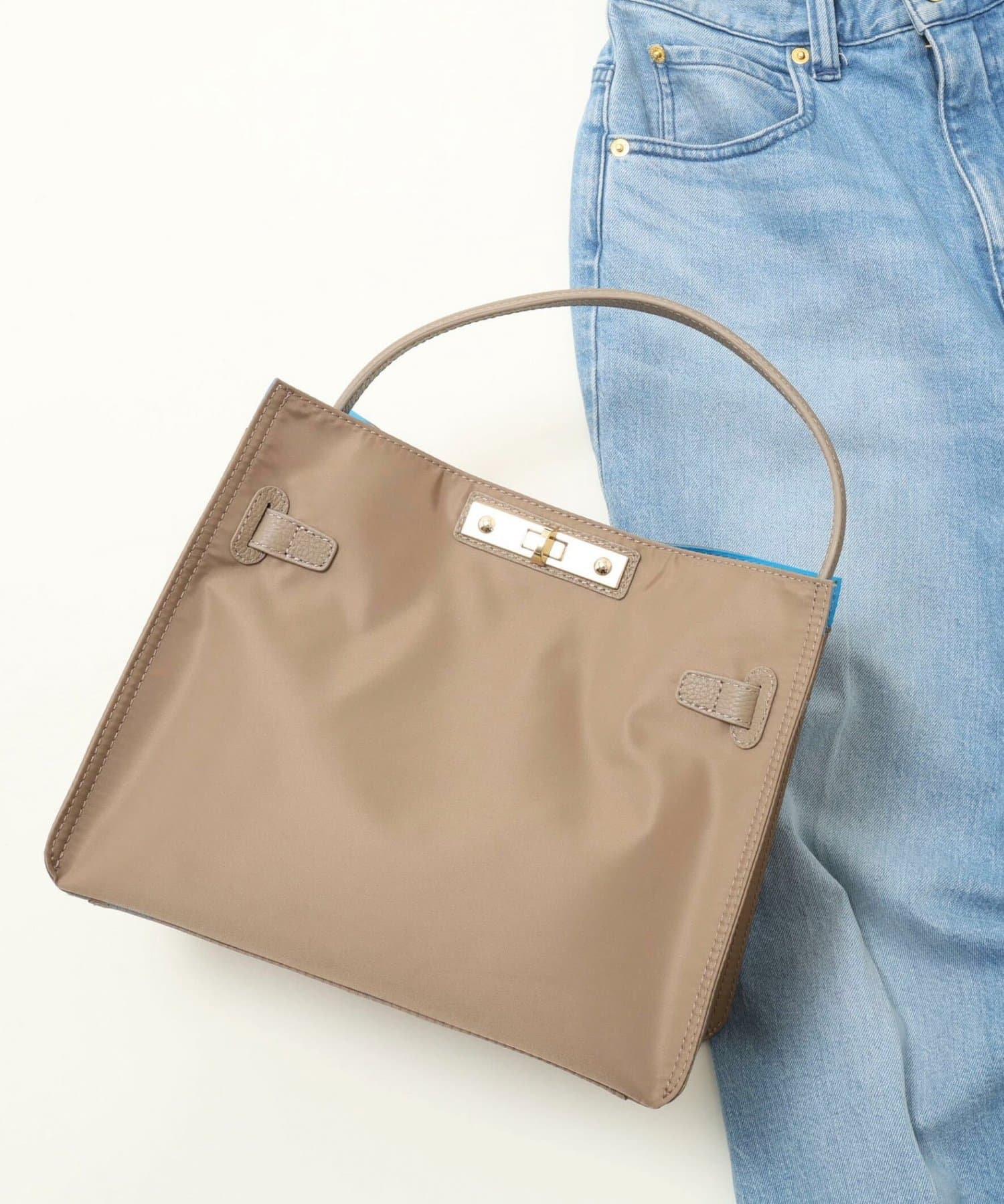 NOLLEY'S(ノーリーズ) HINERIナイロンスクエアバッグM